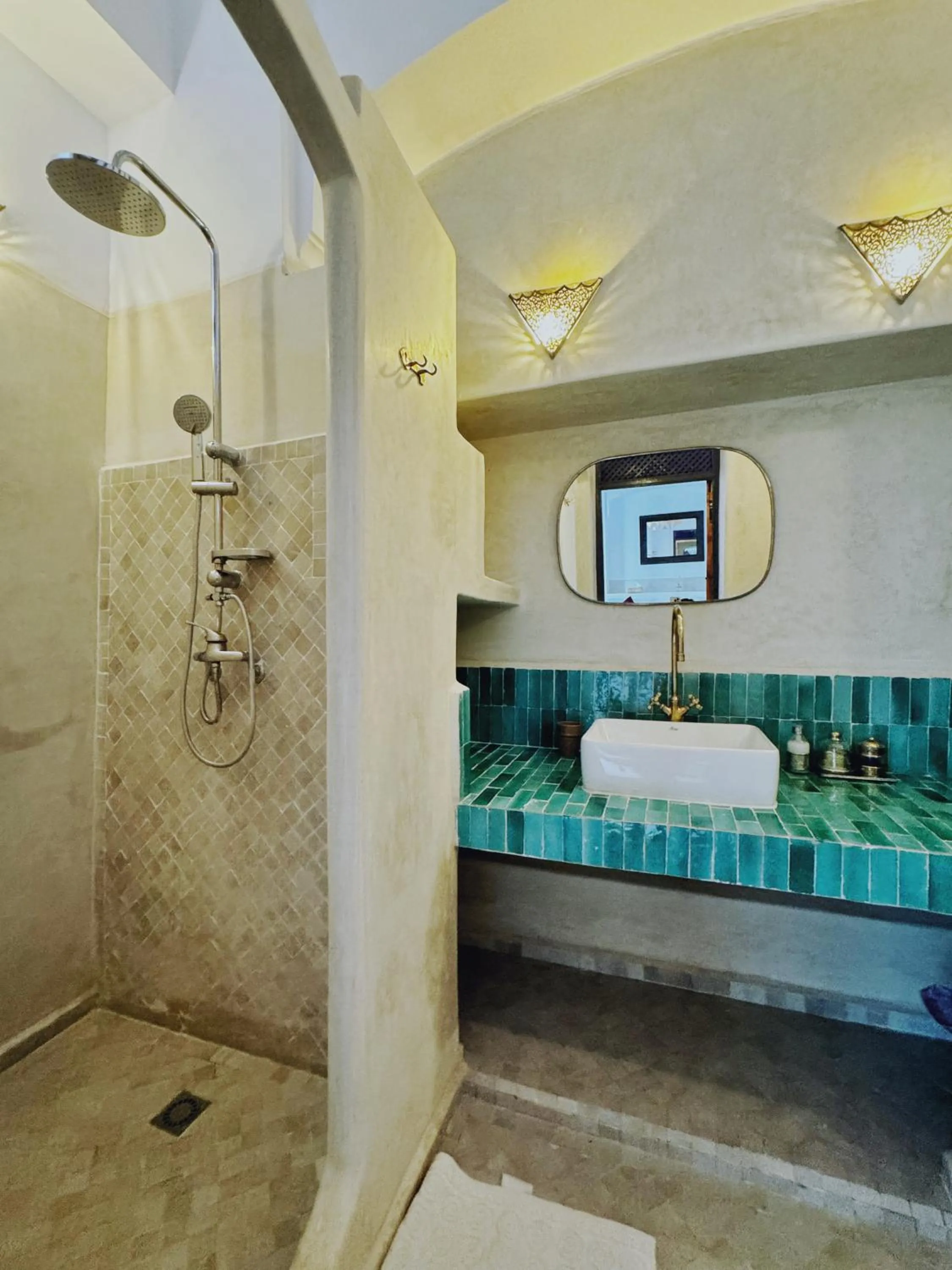 Shower in Riad Twilight