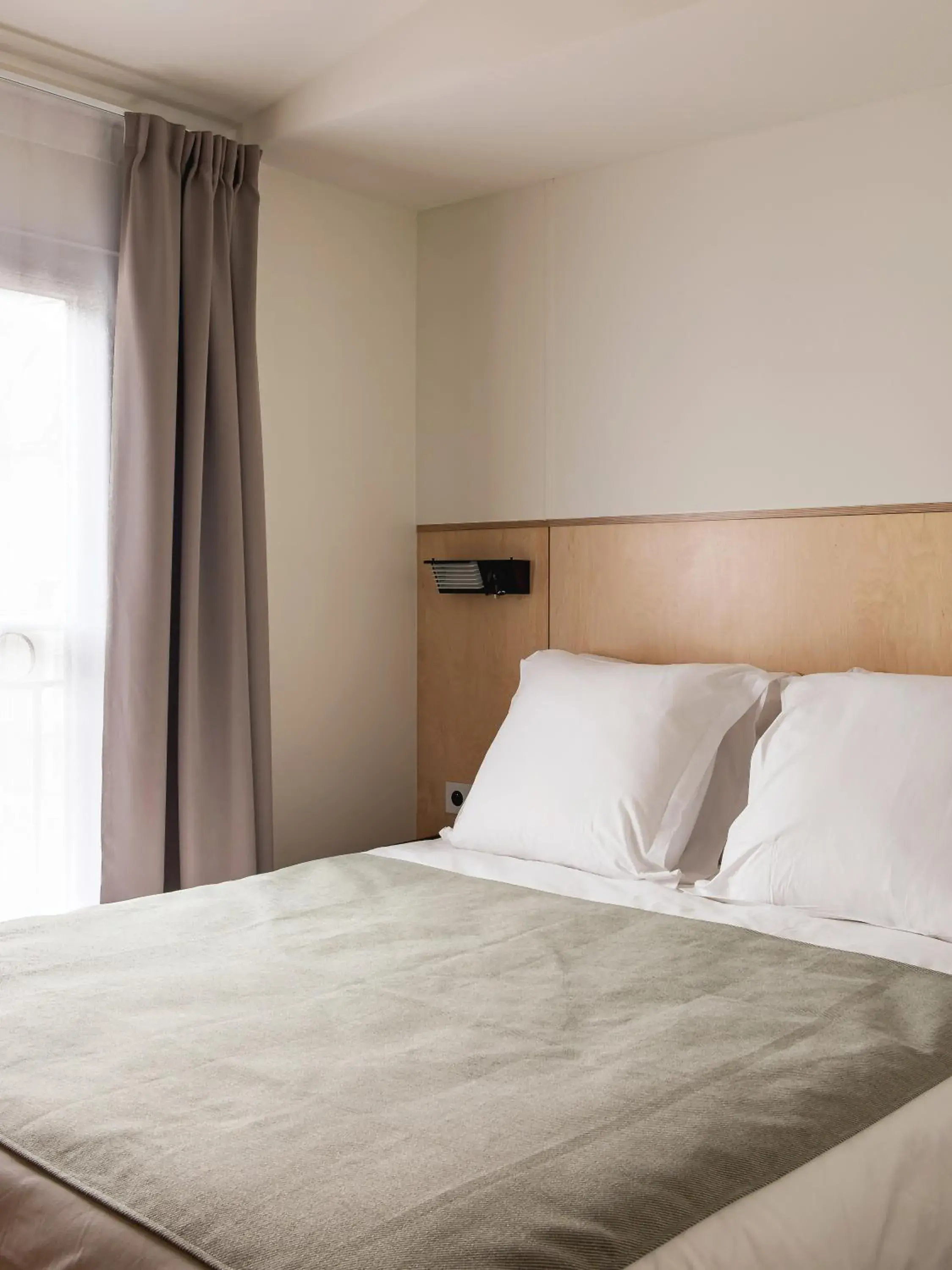 Bed in New Hotel Opéra Bed in New Hotel Opéra