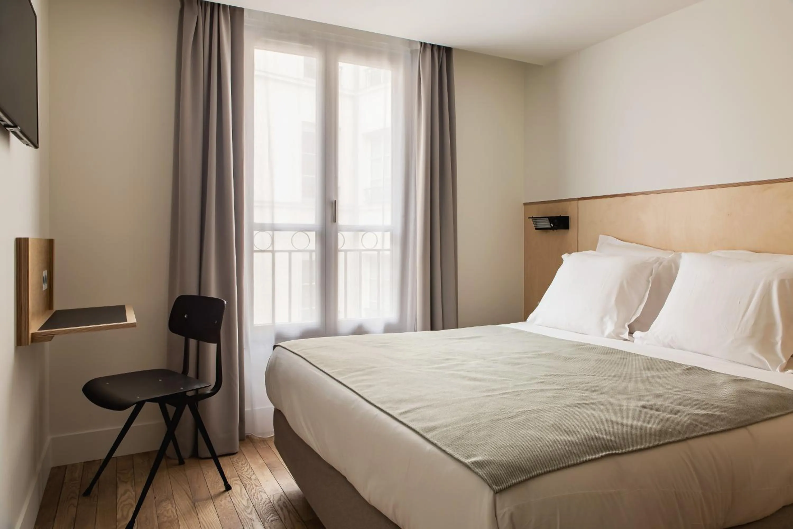 Bed in New Hotel Opéra