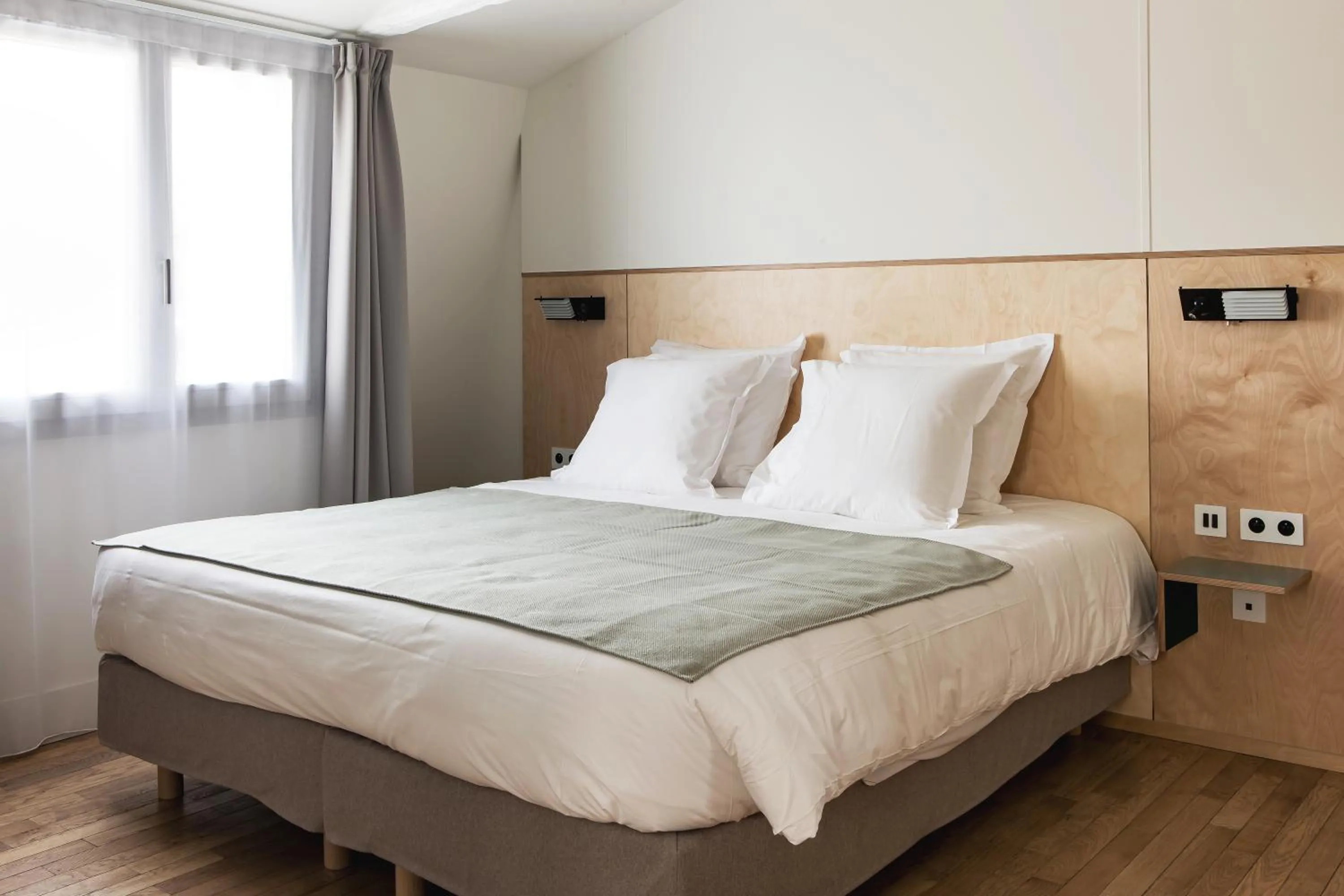 Bed in New Hotel Opéra