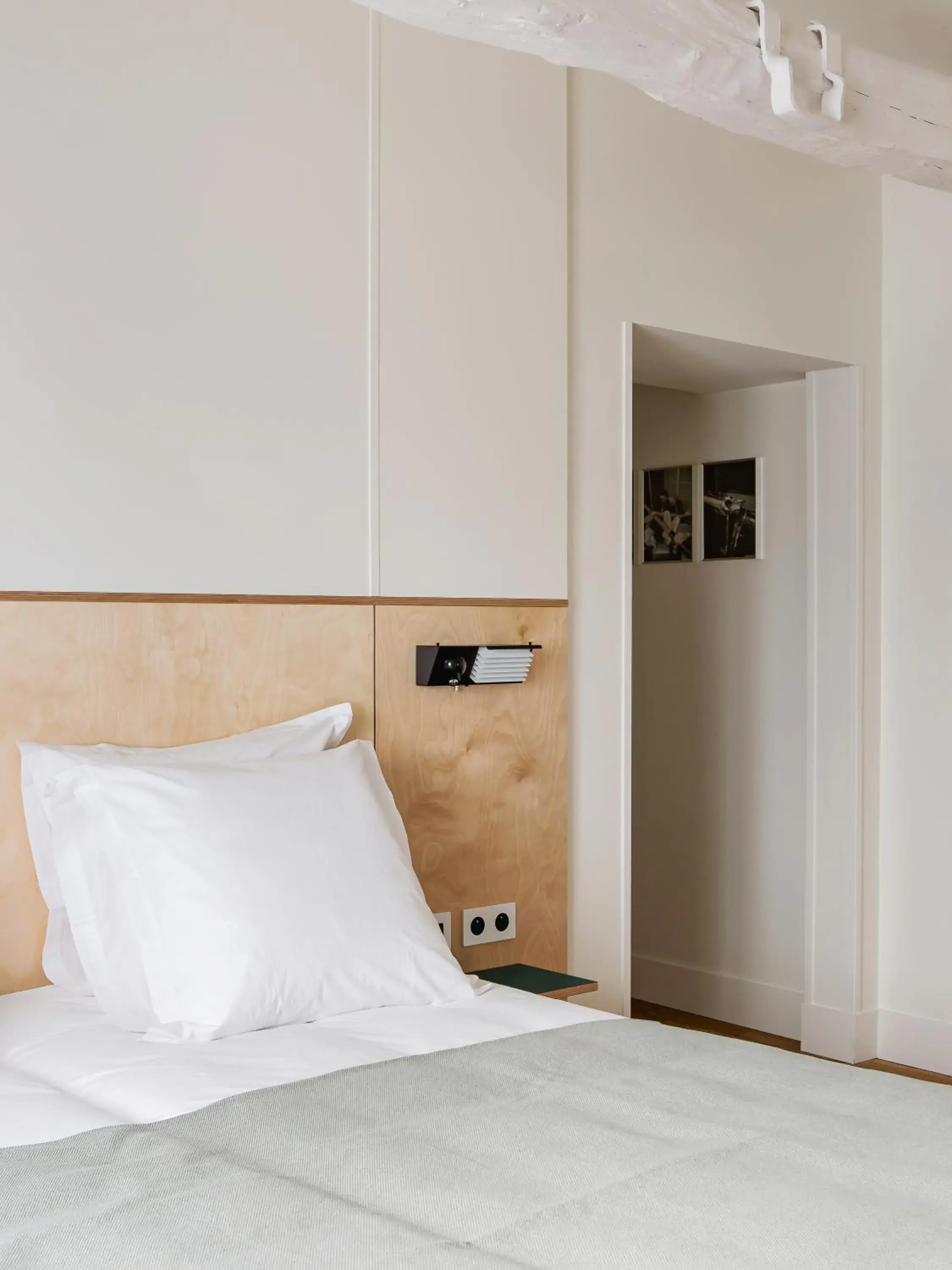 Bed in New Hotel Opéra Bed in New Hotel Opéra