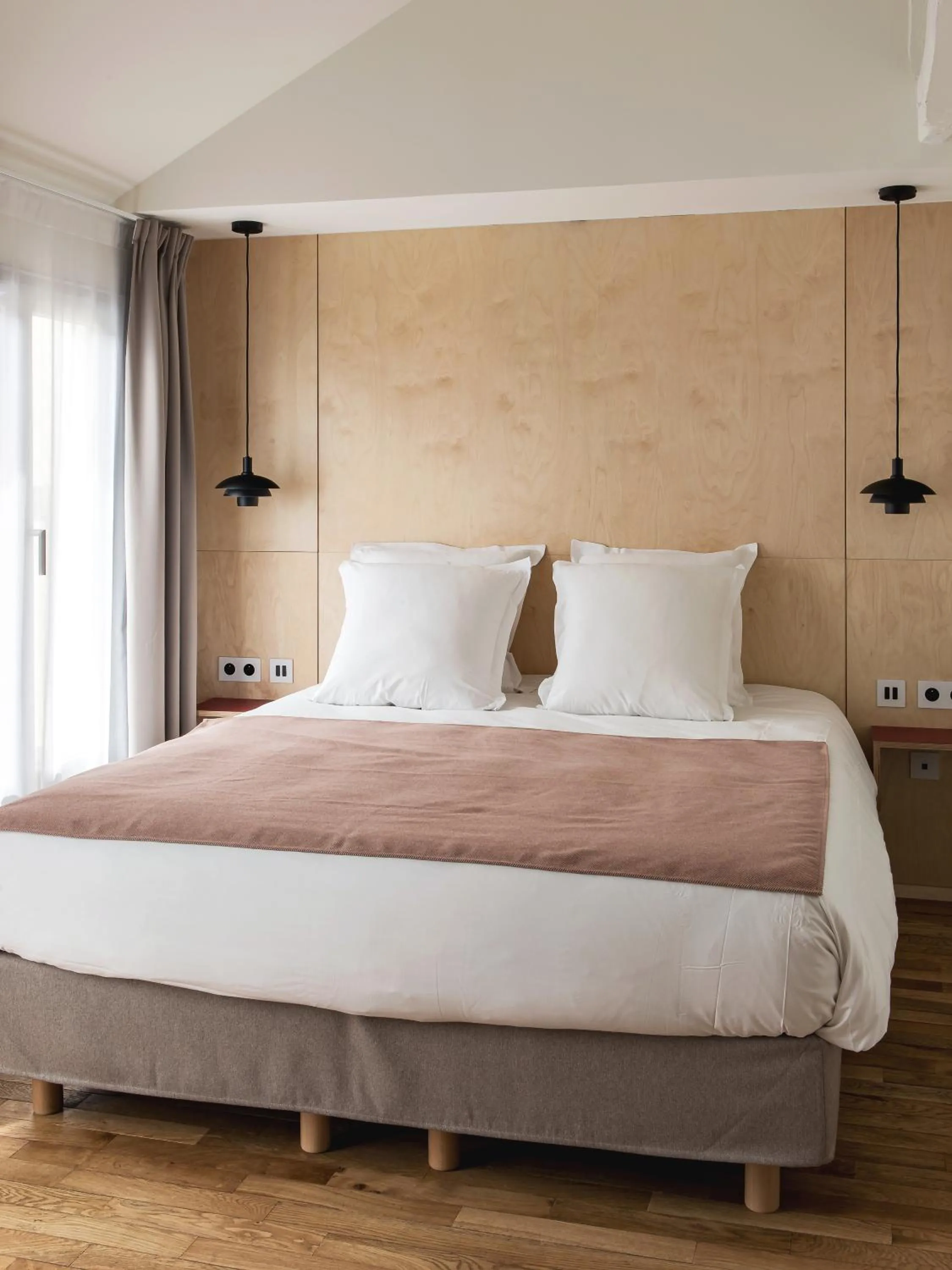 Bed in New Hotel Opéra