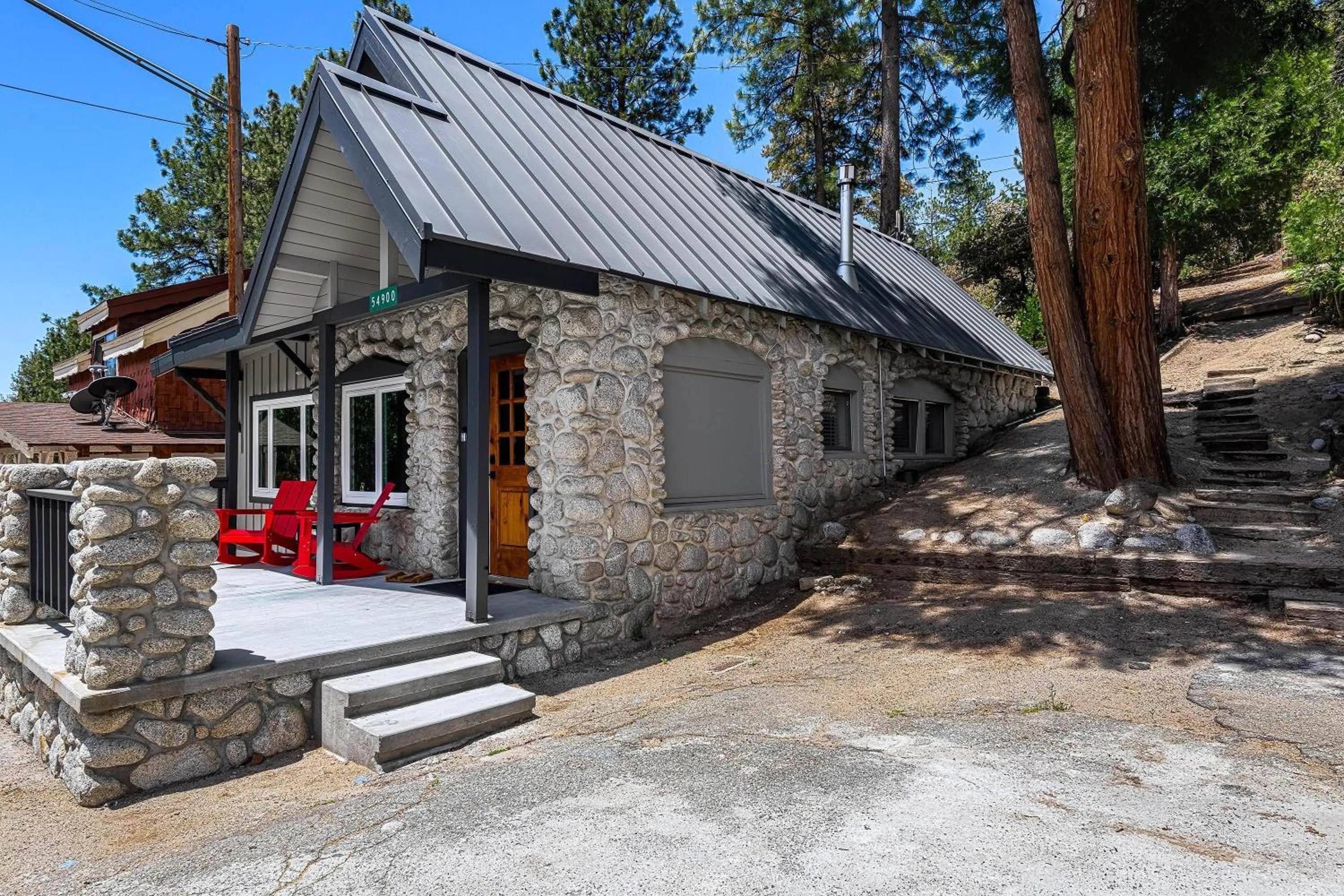 The Grand Idyllwild Lodge