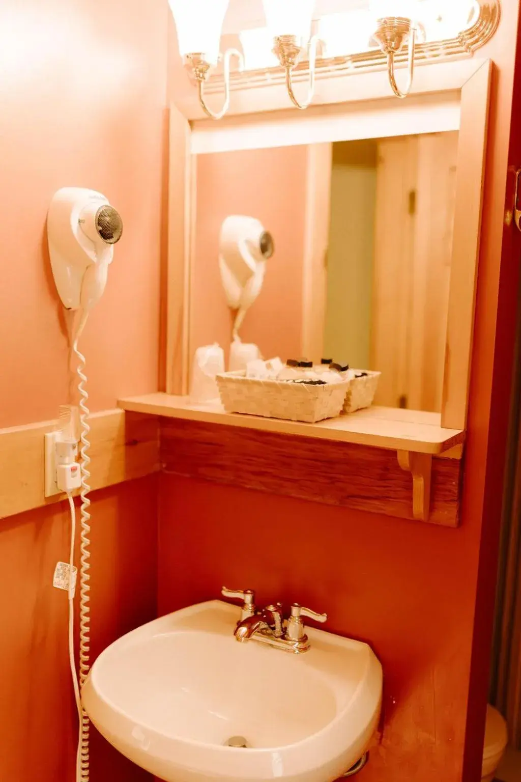 Snowvillage Inn Snowvillage Inn