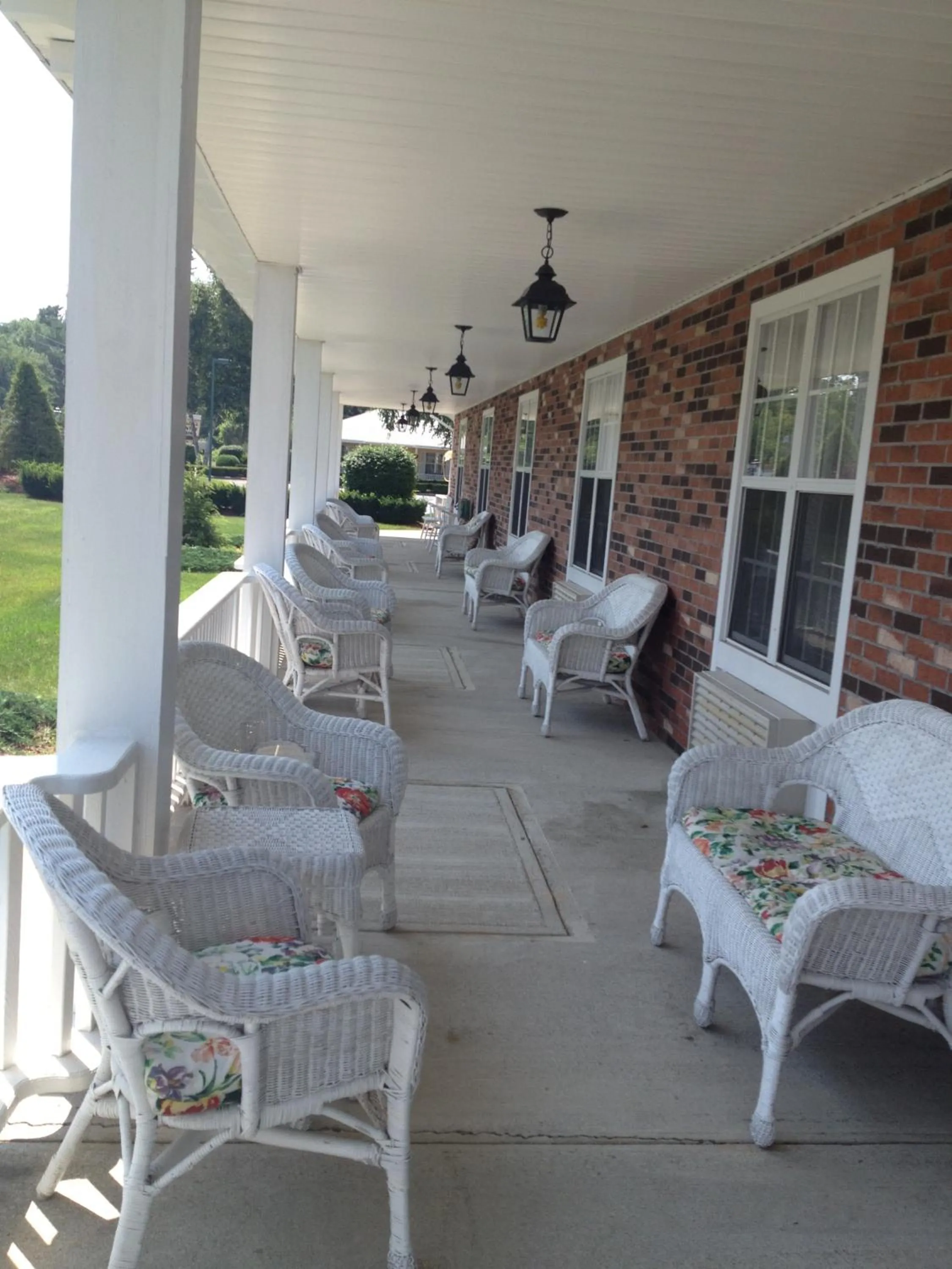 Patio in Colonel Williams Resort and Suites
