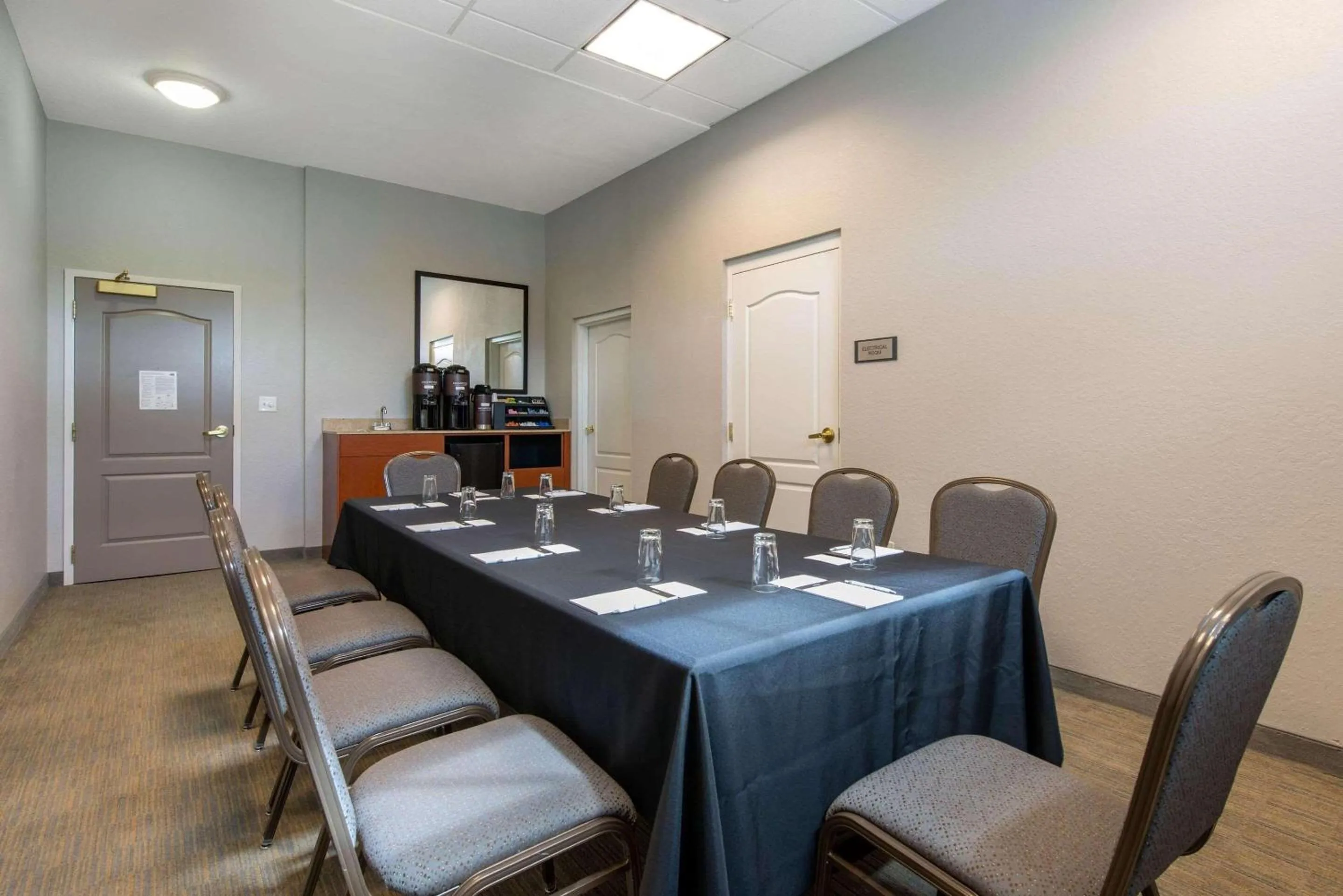Meeting/conference room in Country Inn & Suites by Radisson, Port Canaveral, FL