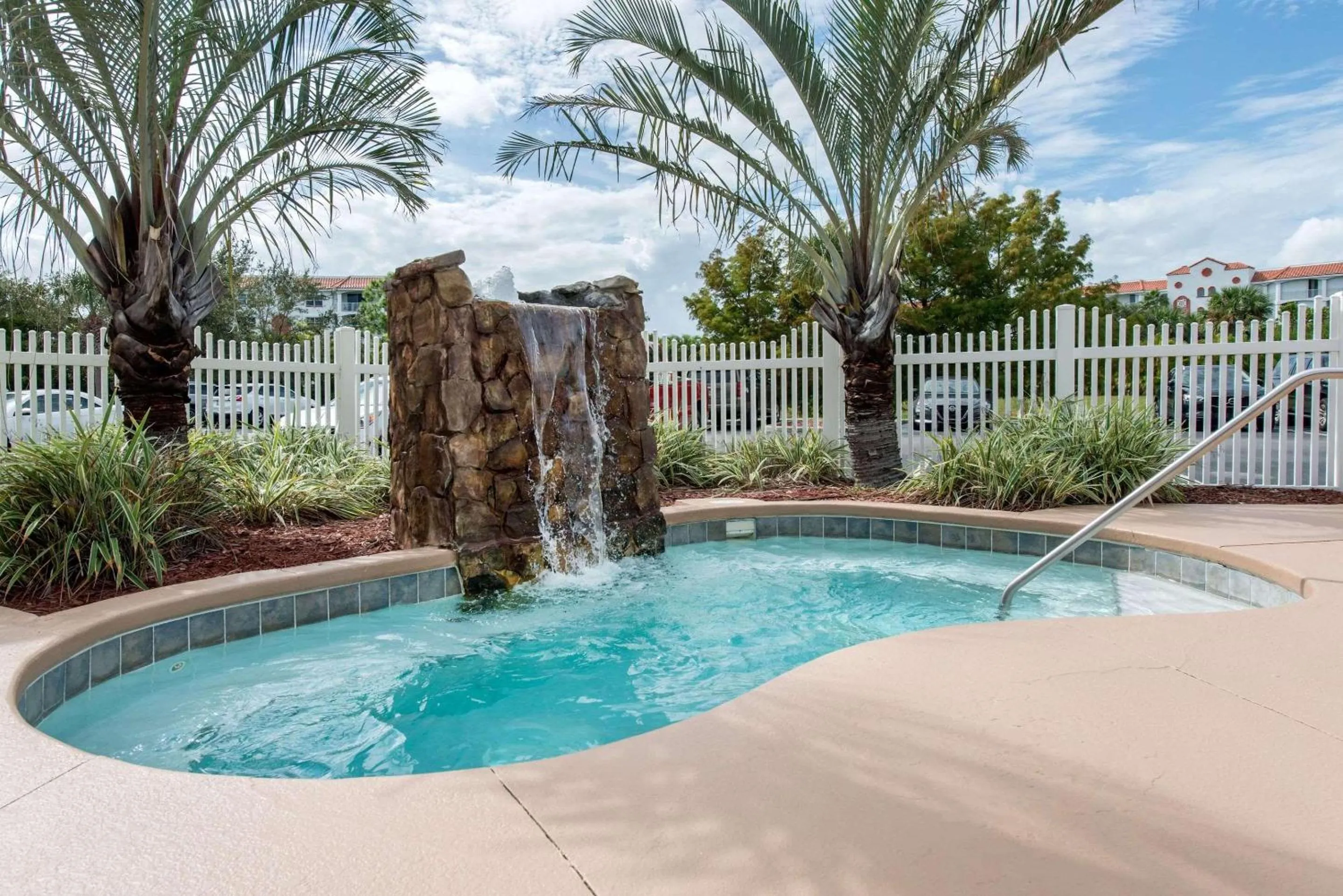 Spa and wellness centre/facilities in Country Inn & Suites by Radisson, Port Canaveral, FL