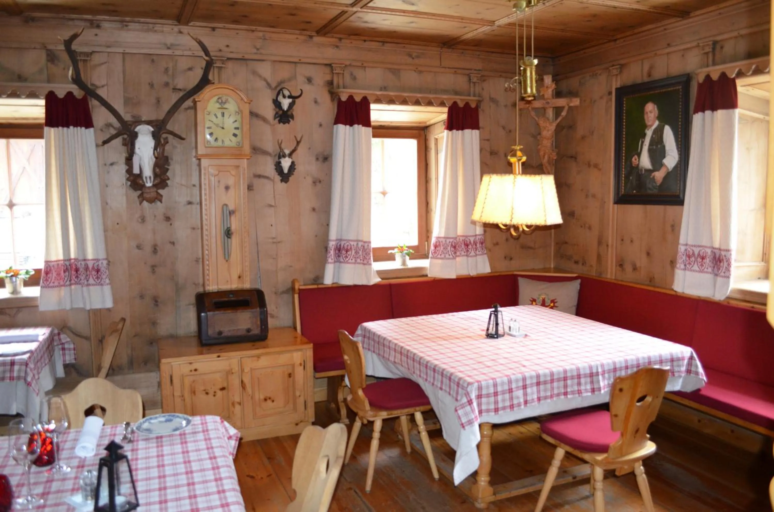 Restaurant/places to eat in Ansitz Goller