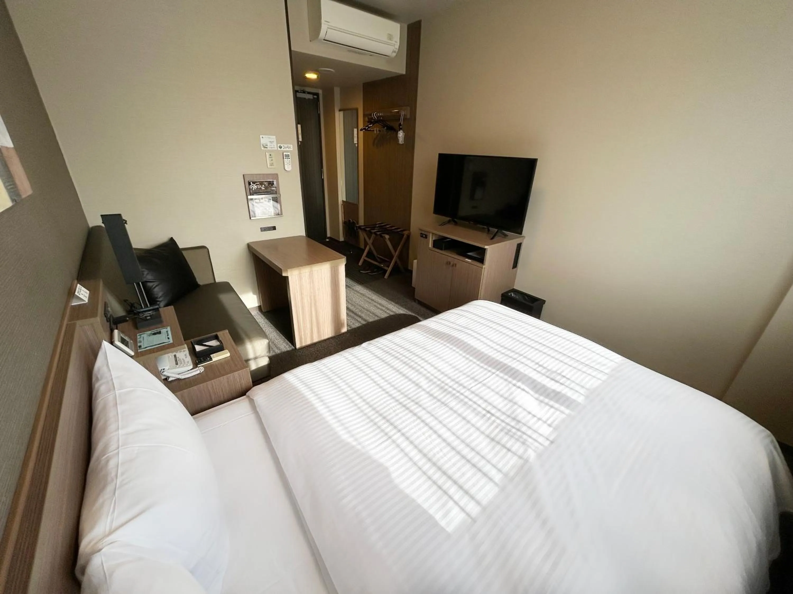 Photo of the whole room, Bed in Hotel Route-Inn Katori Sawara Ekimae