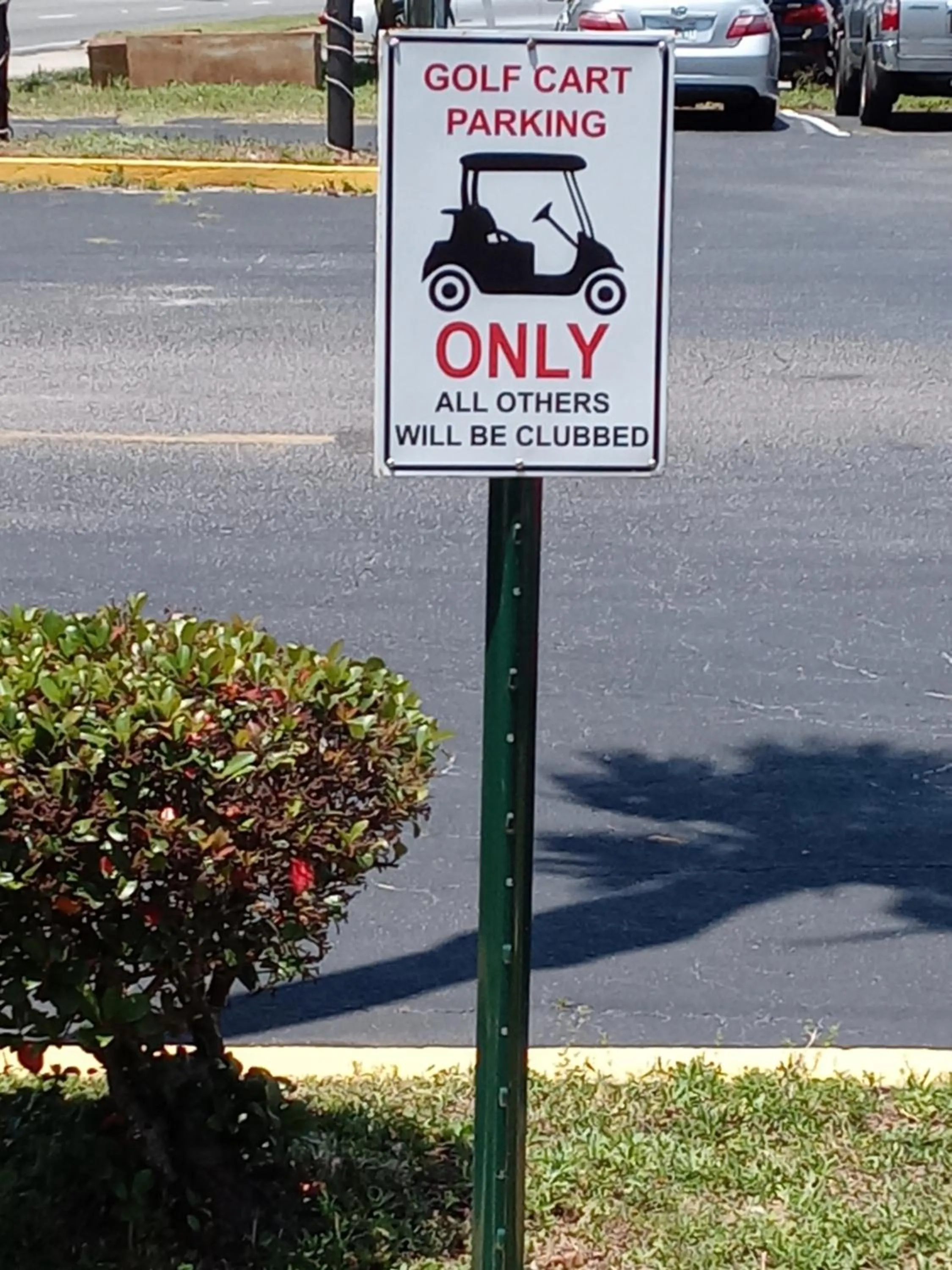 Property building in Hole Inn the Wall Hotel - Fort Walton Beach - Sunset Plaza - nearby Beaches & Hurlburt