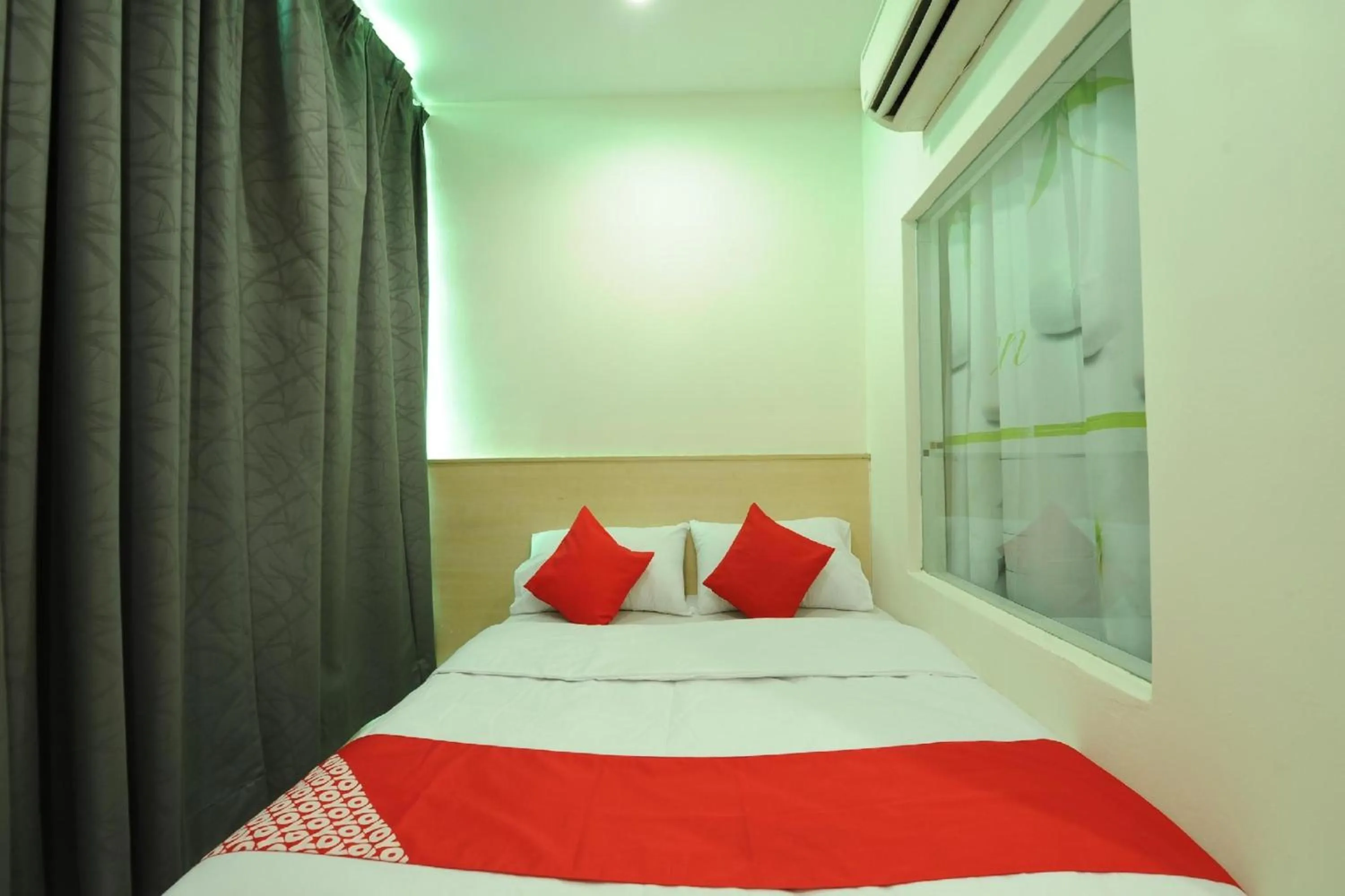 Bedroom in OYO 1055 Batu Caves Star Hotel