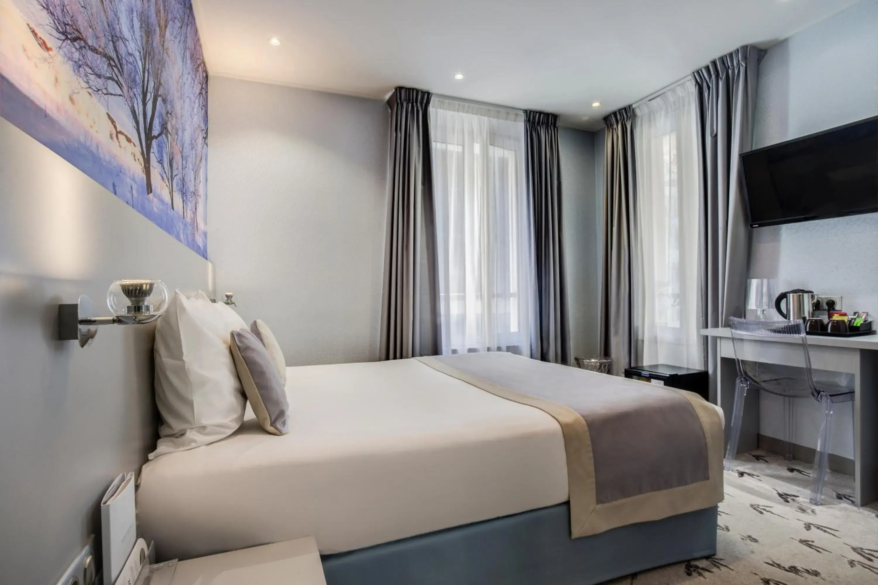 Photo of the whole room, Bed in Jardins de Montmartre Photo of the whole room, Bed in Jardins de Montmartre