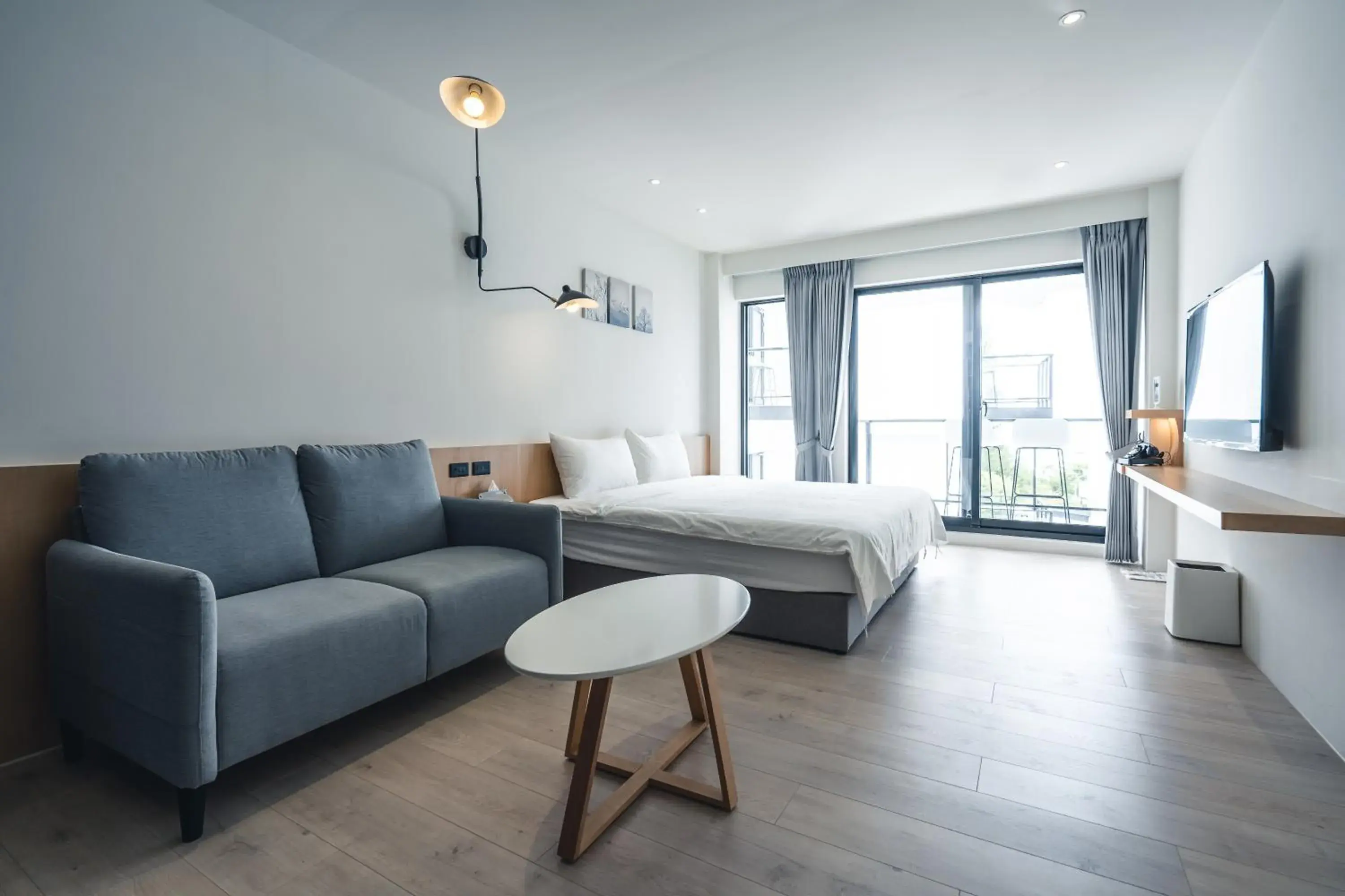 Double Room with Garden View in Sunshine Liv. Double Room with Garden View in Sunshine Liv.