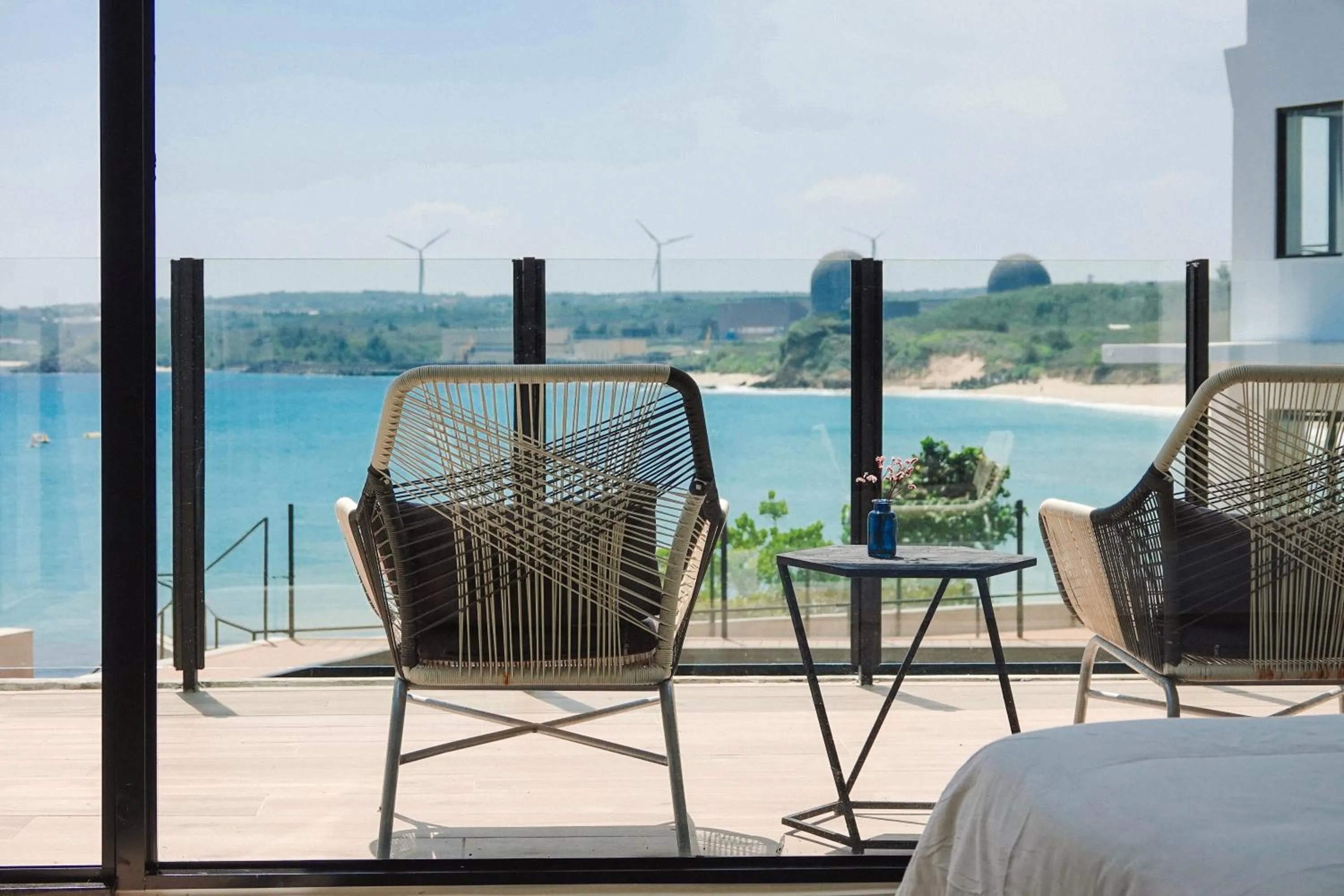 Patio in Sunshine Liv.