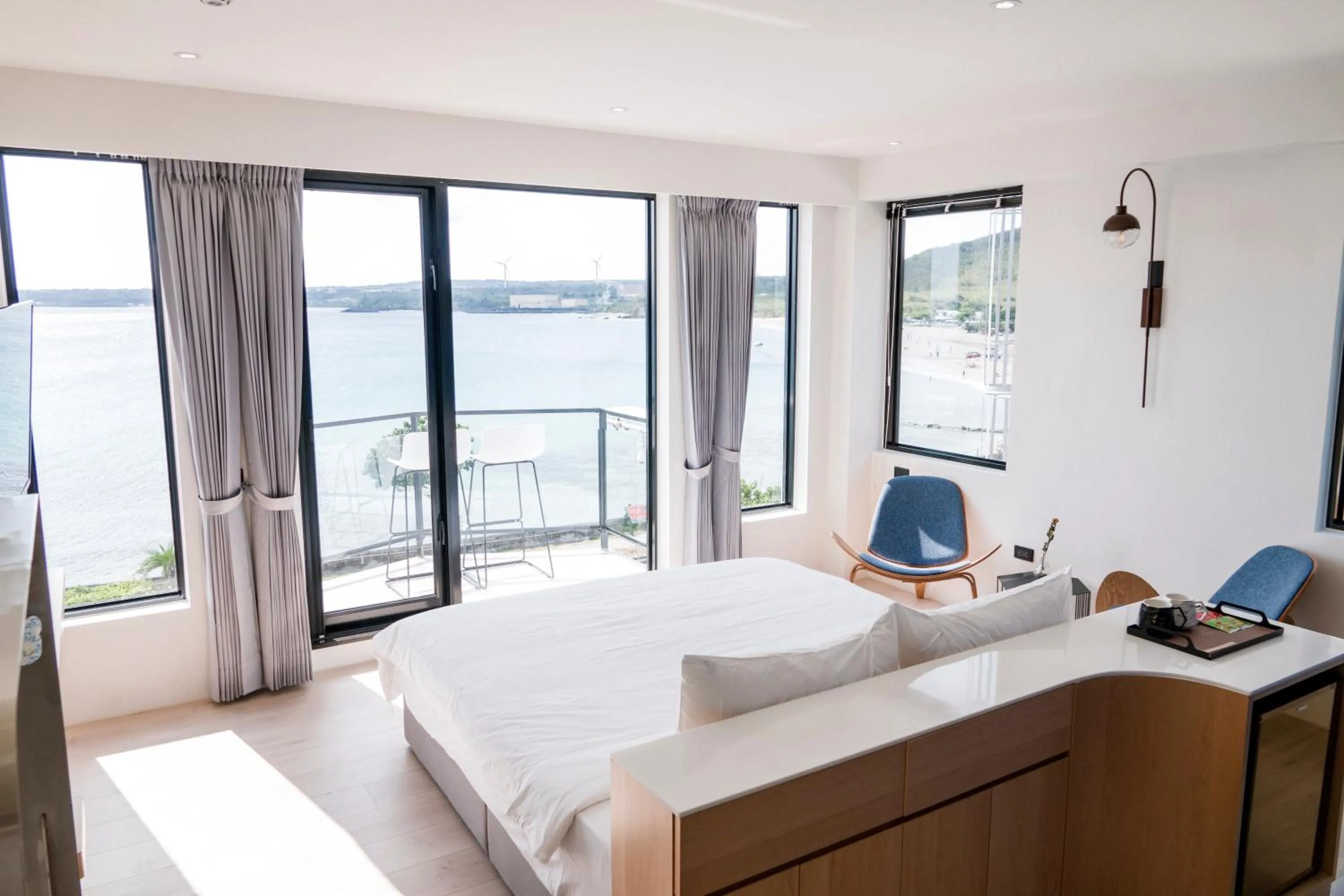 Balcony/Terrace, Bed in Sunshine Liv.