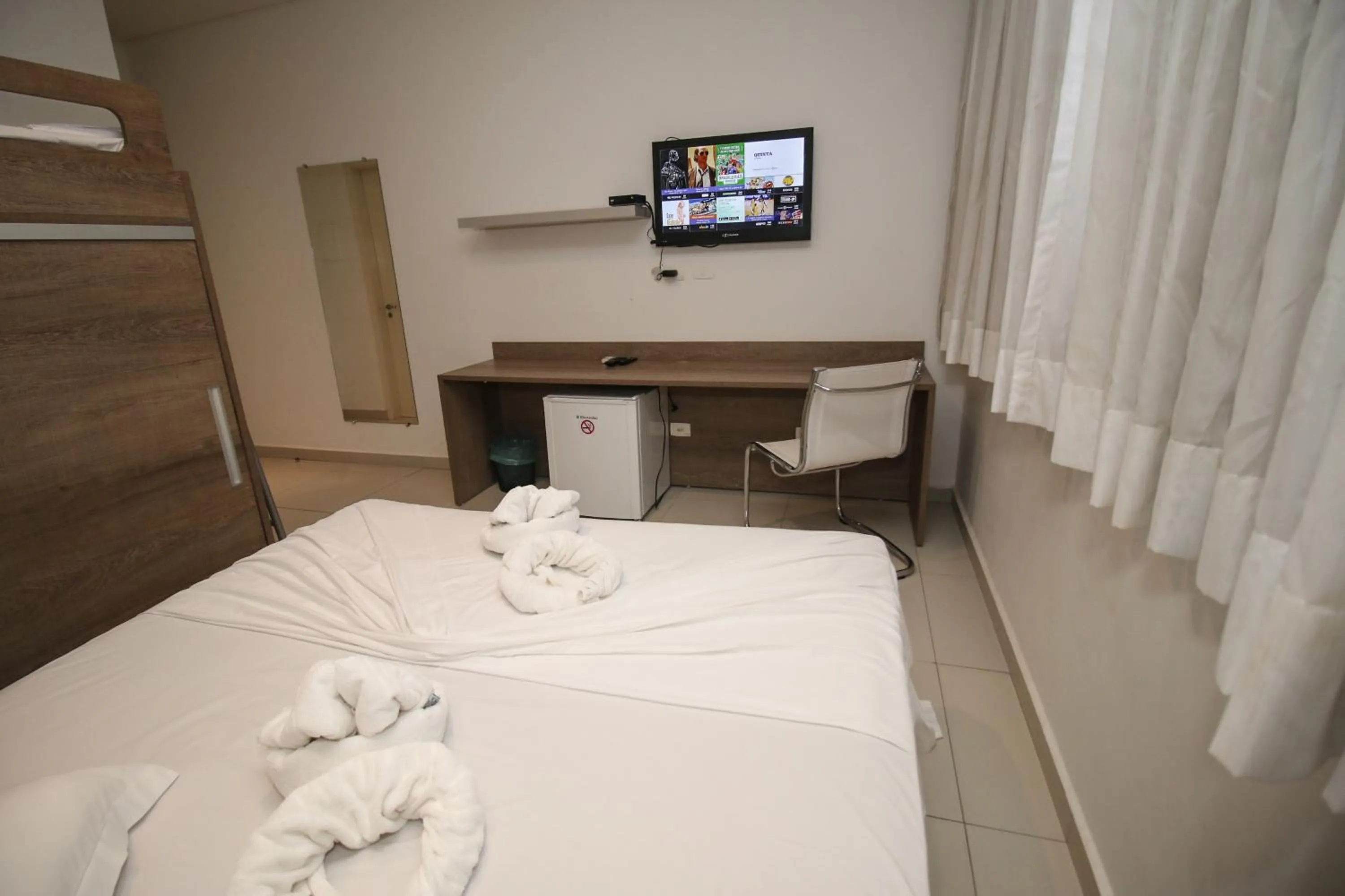 Photo of the whole room, Bed in Hotel da Praça