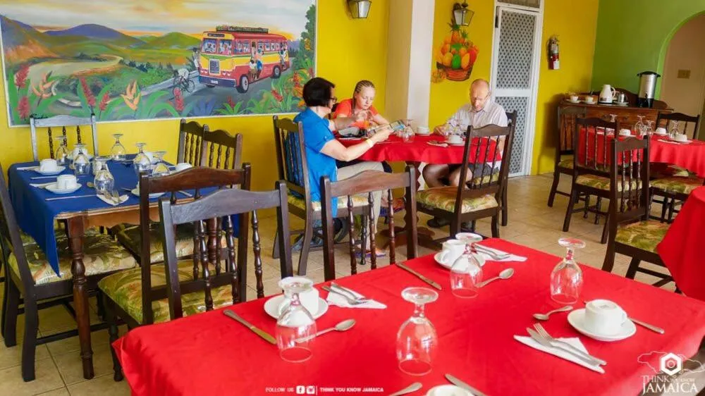 Dining area in Bay View Eco Resort & Spa