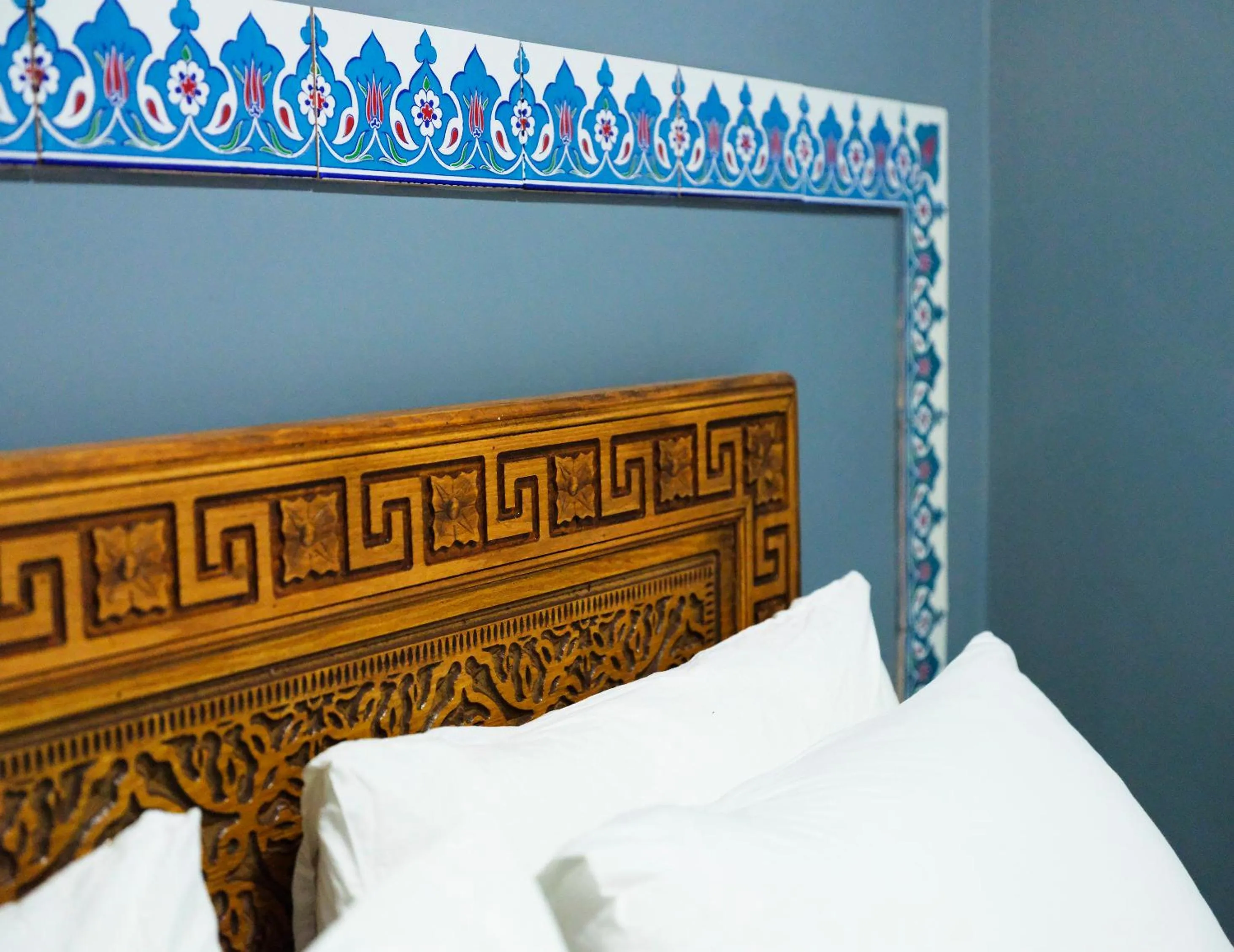 Bed in Elele Boutique Aparts