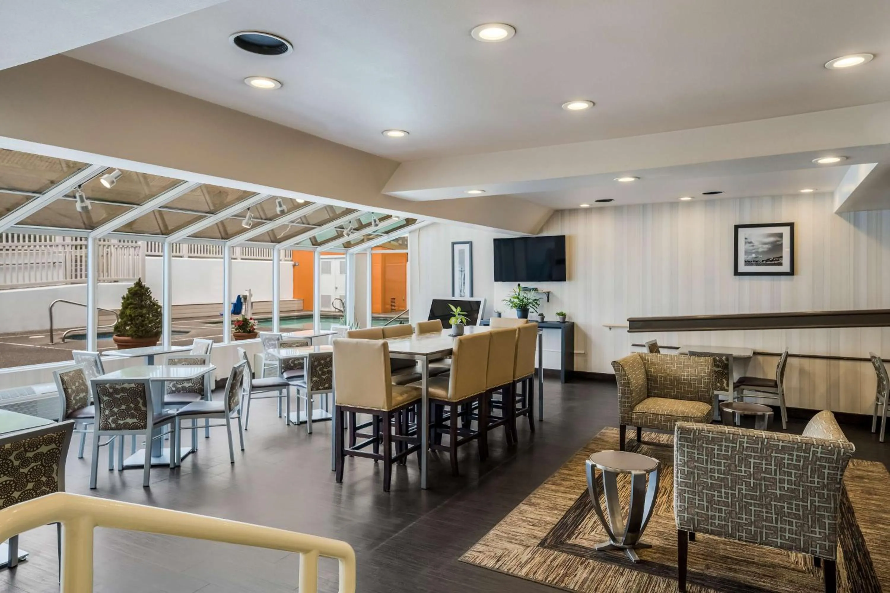 Breakfast in Best Western Alderwood