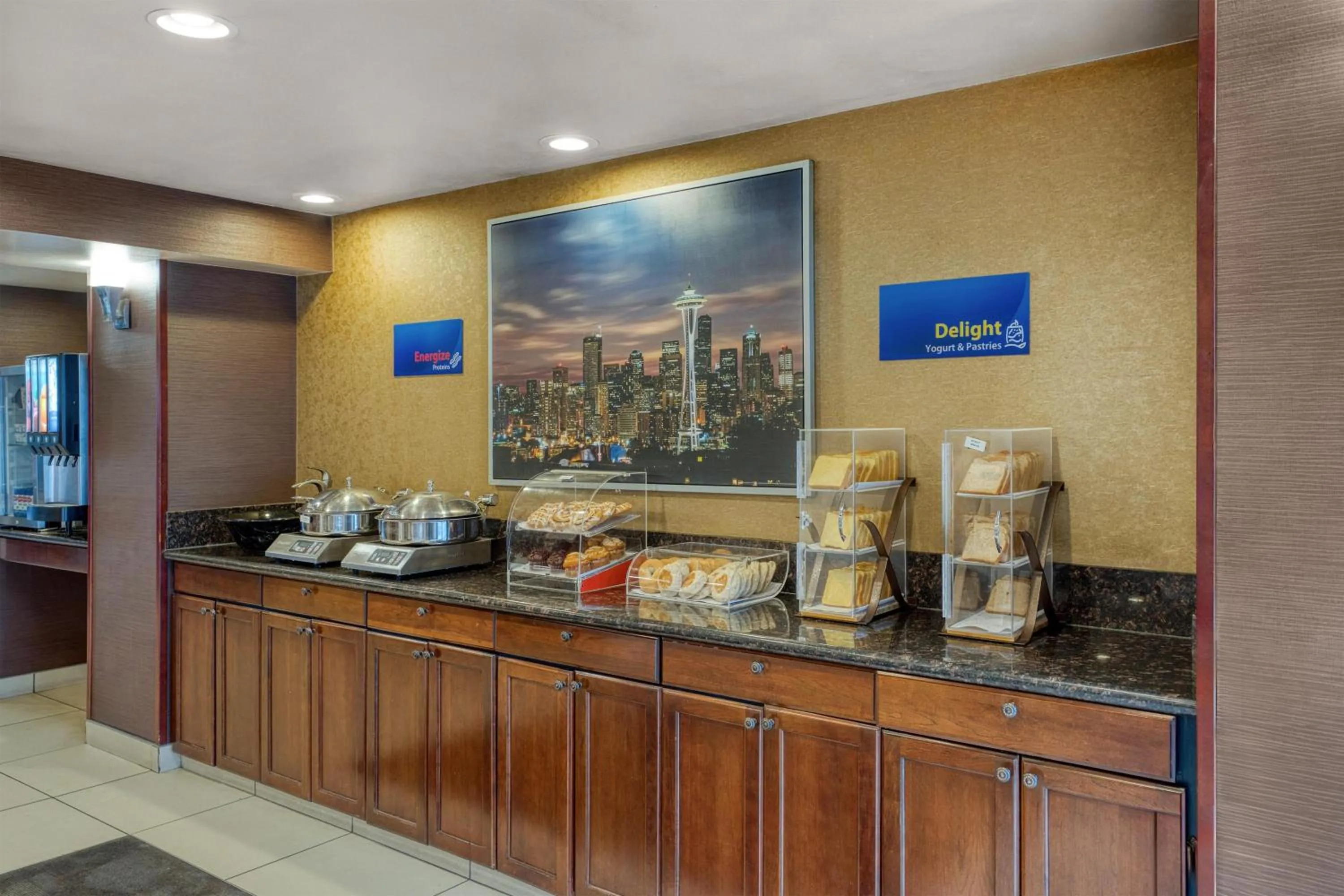 Breakfast in Best Western Alderwood