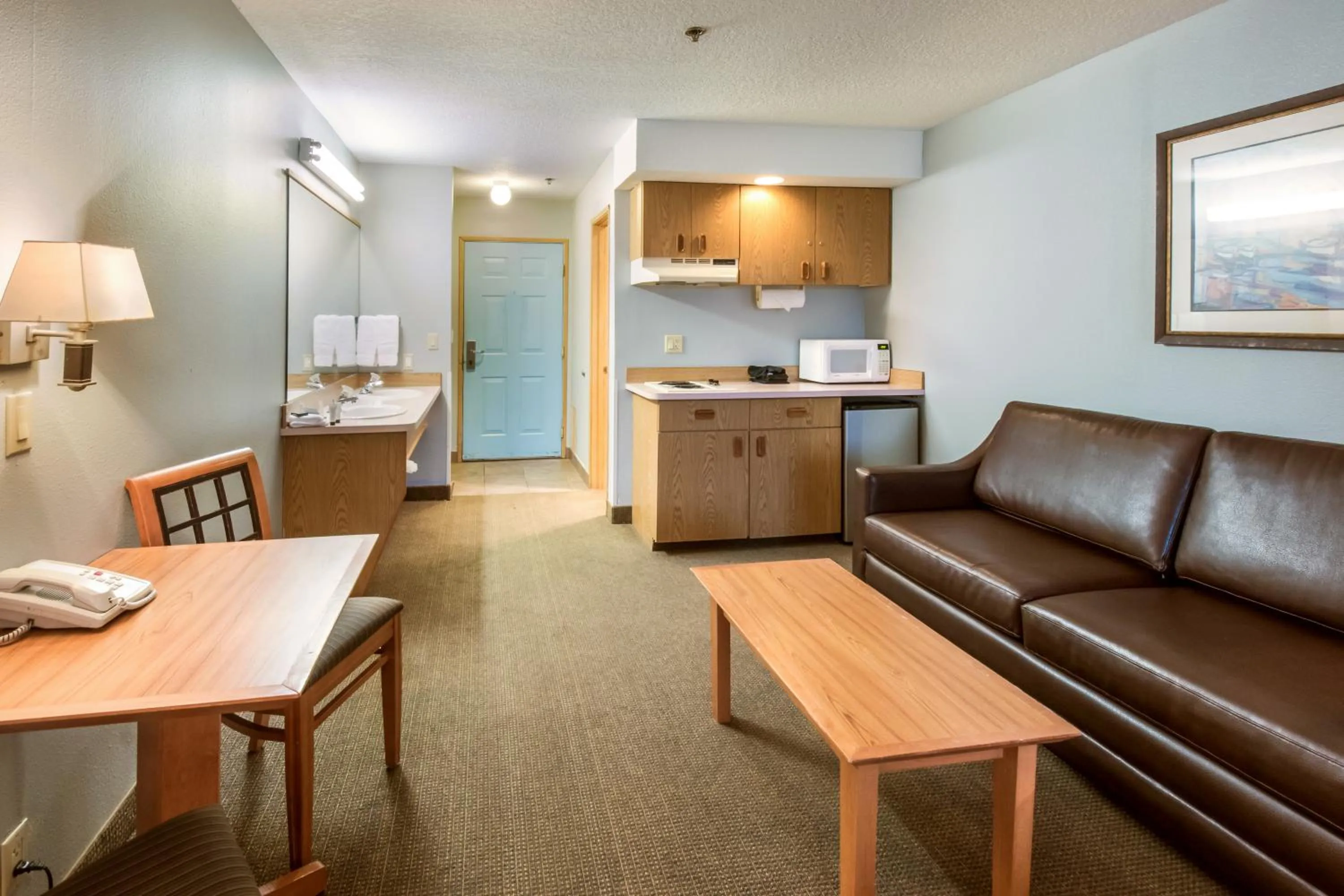 Kitchen or kitchenette, Kitchen/Kitchenette in Red Lion Inn & Suites Seaside