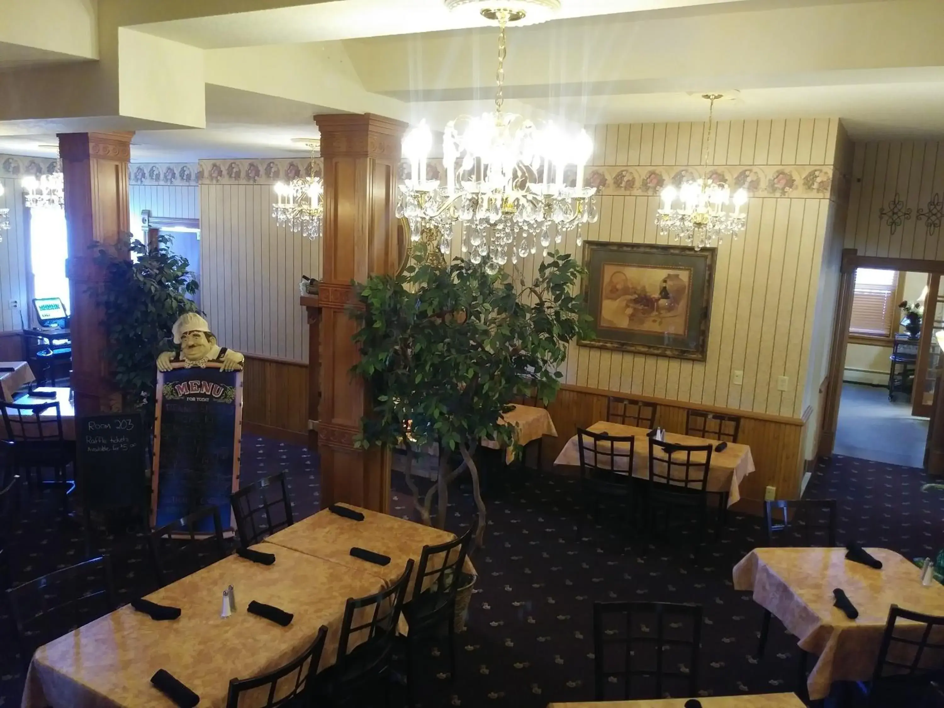 Restaurant/places to eat in The Thayer Restaurant/places to eat in The Thayer