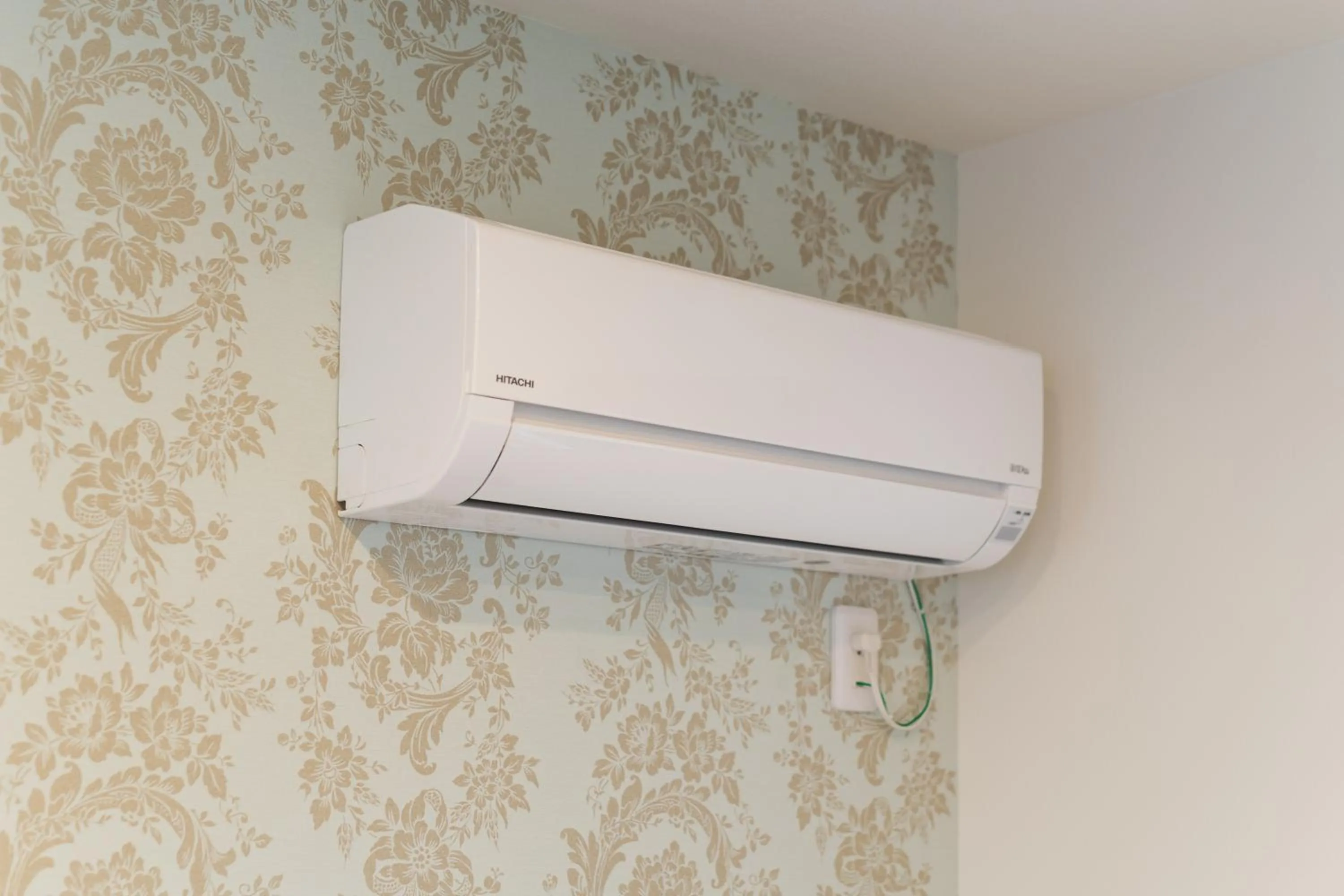 Photo of the whole room in Ambicia Sasebo