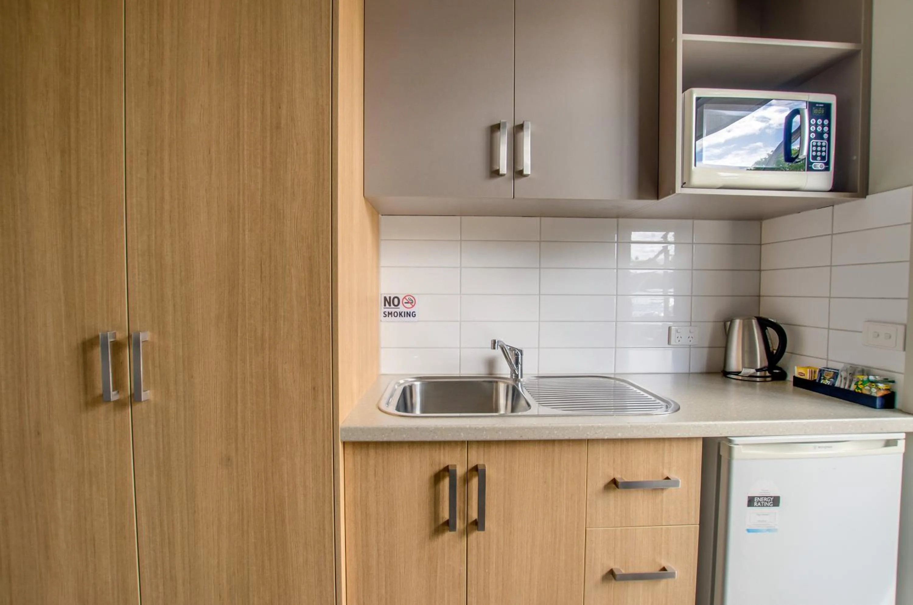 Kitchen or kitchenette in Campaspe Lodge