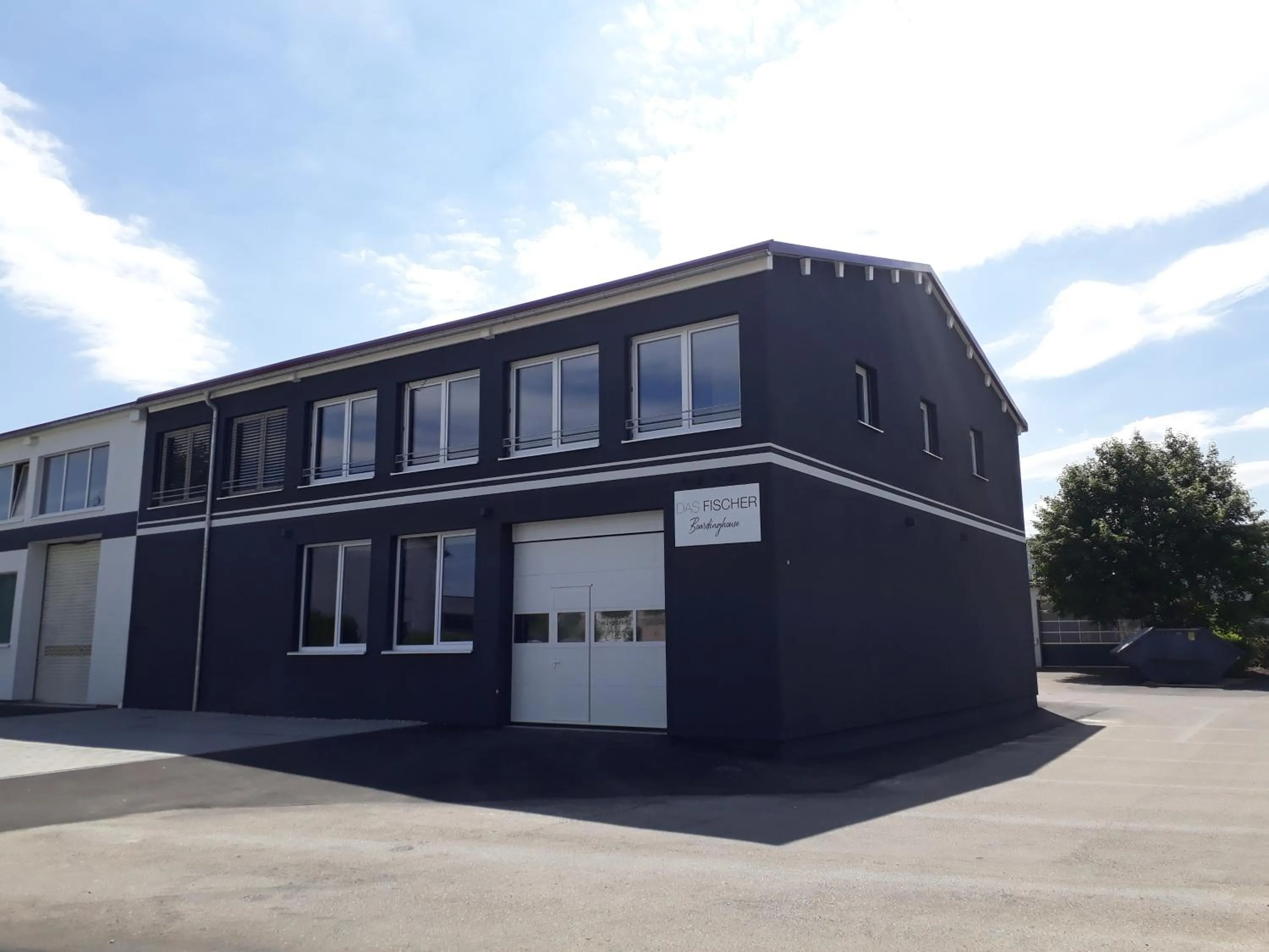 Property building in Das Fischer Boardinghouse BW