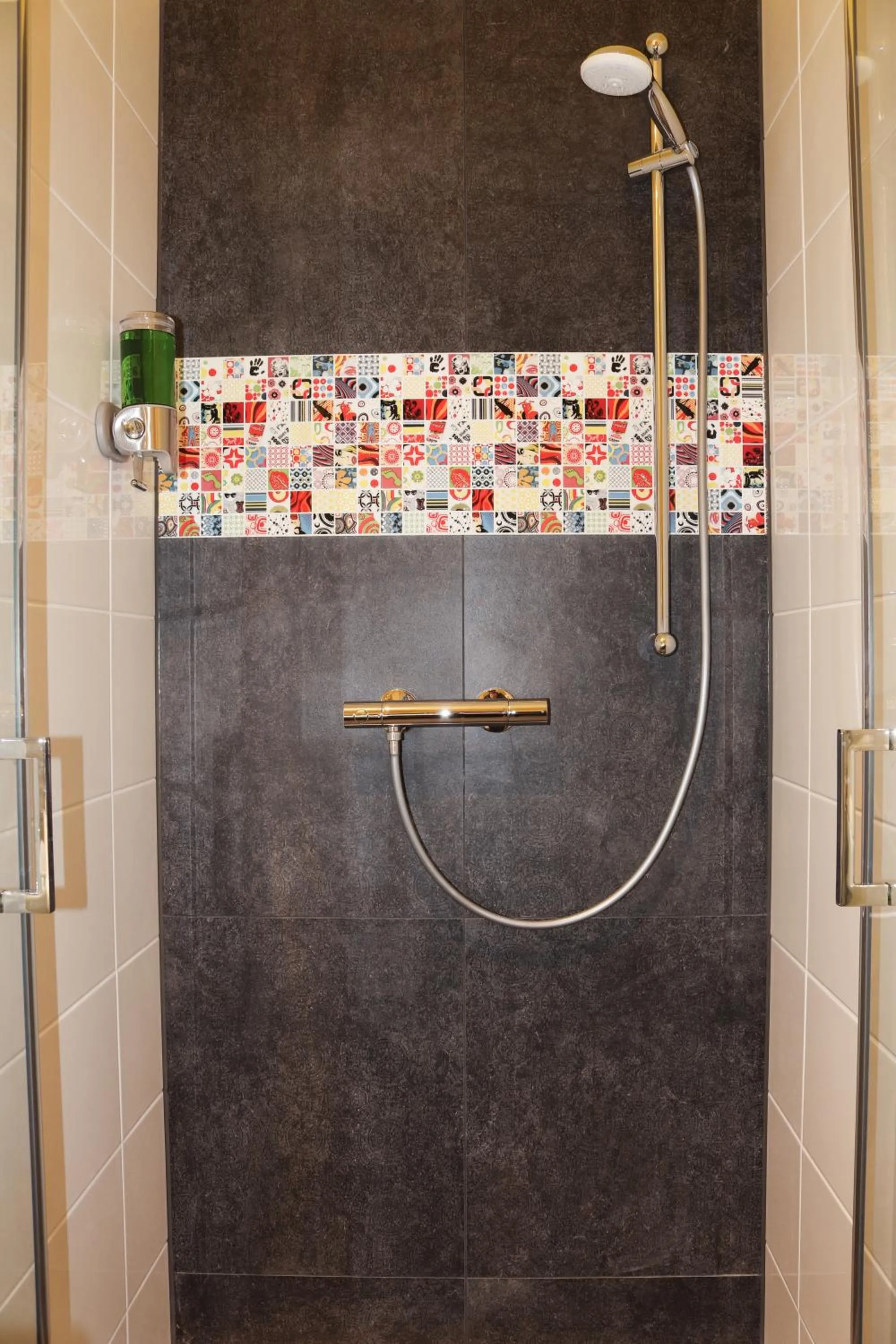 Shower in Das Fischer Boardinghouse BW