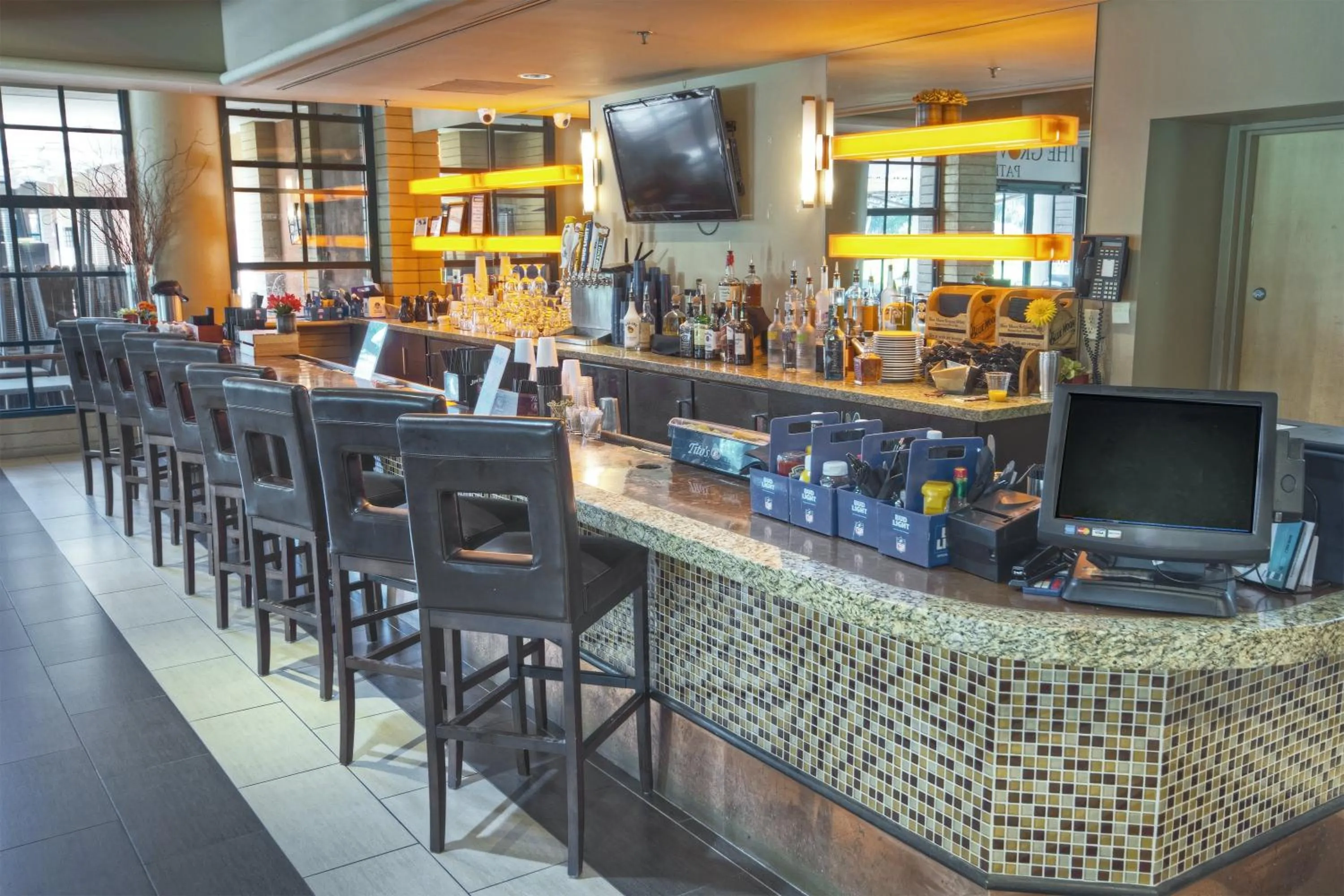 Restaurant/places to eat in Orange Tree Resort