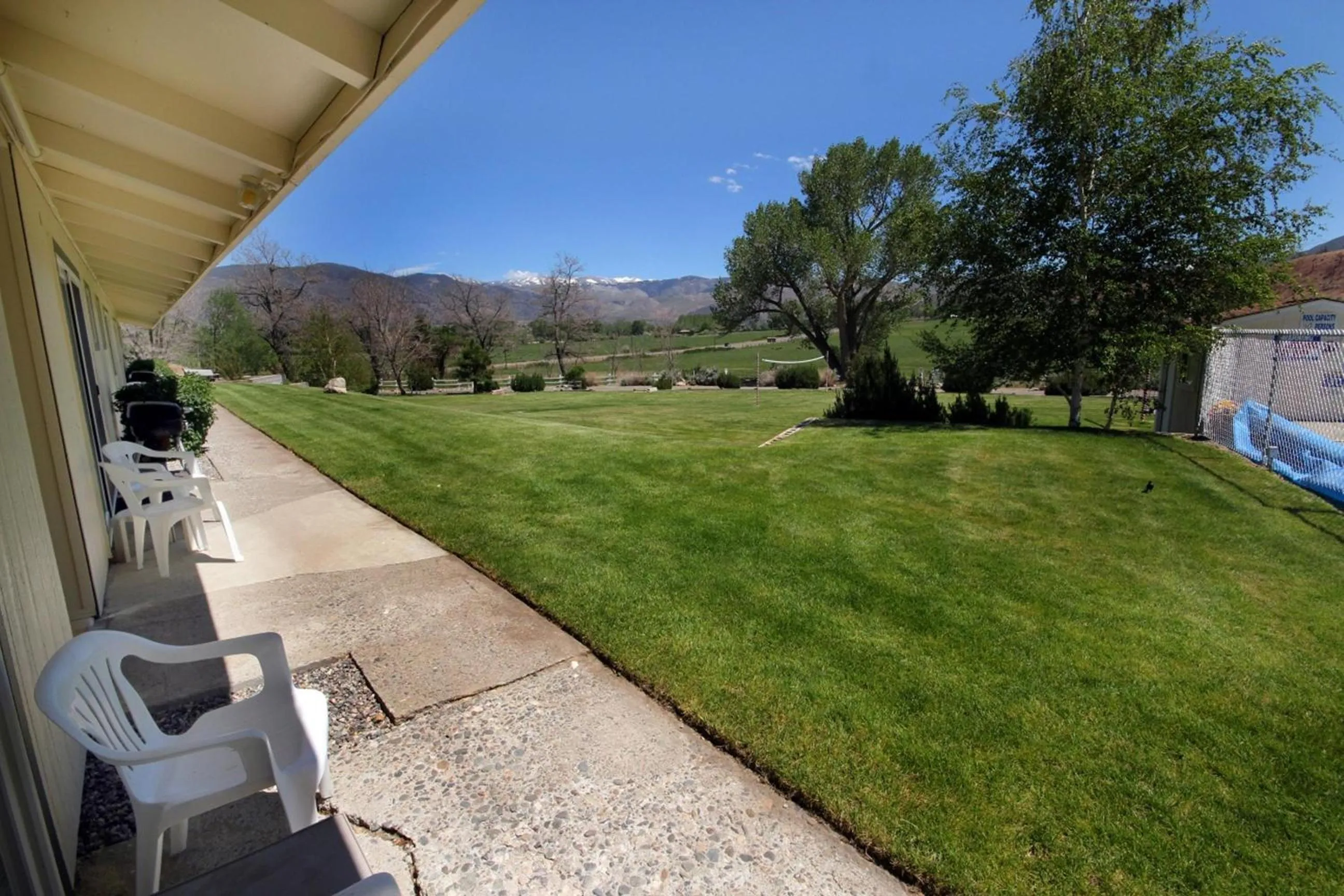 Facade/entrance in Meadowcliff Lodge Coleville