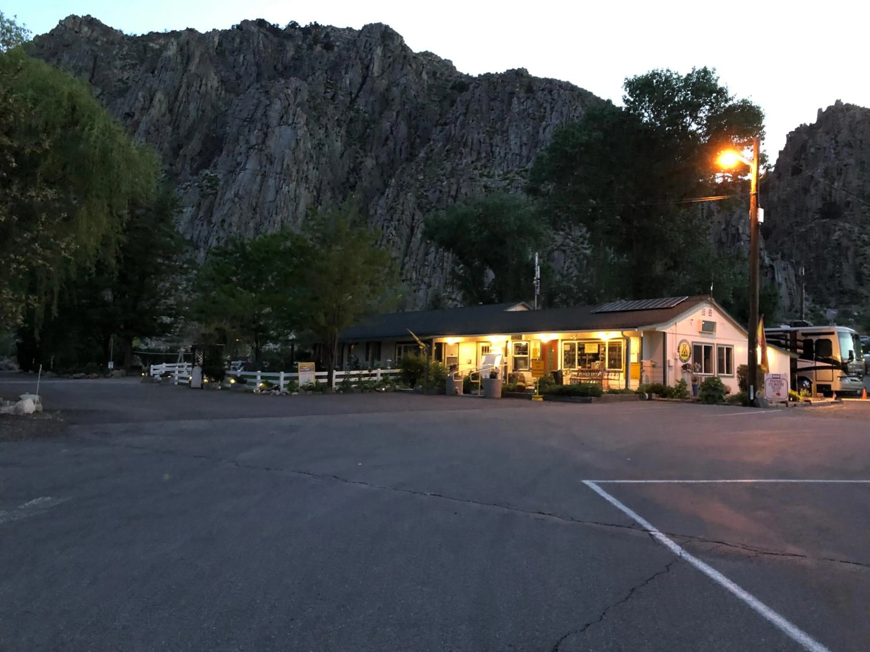 Property building in Meadowcliff Lodge Coleville