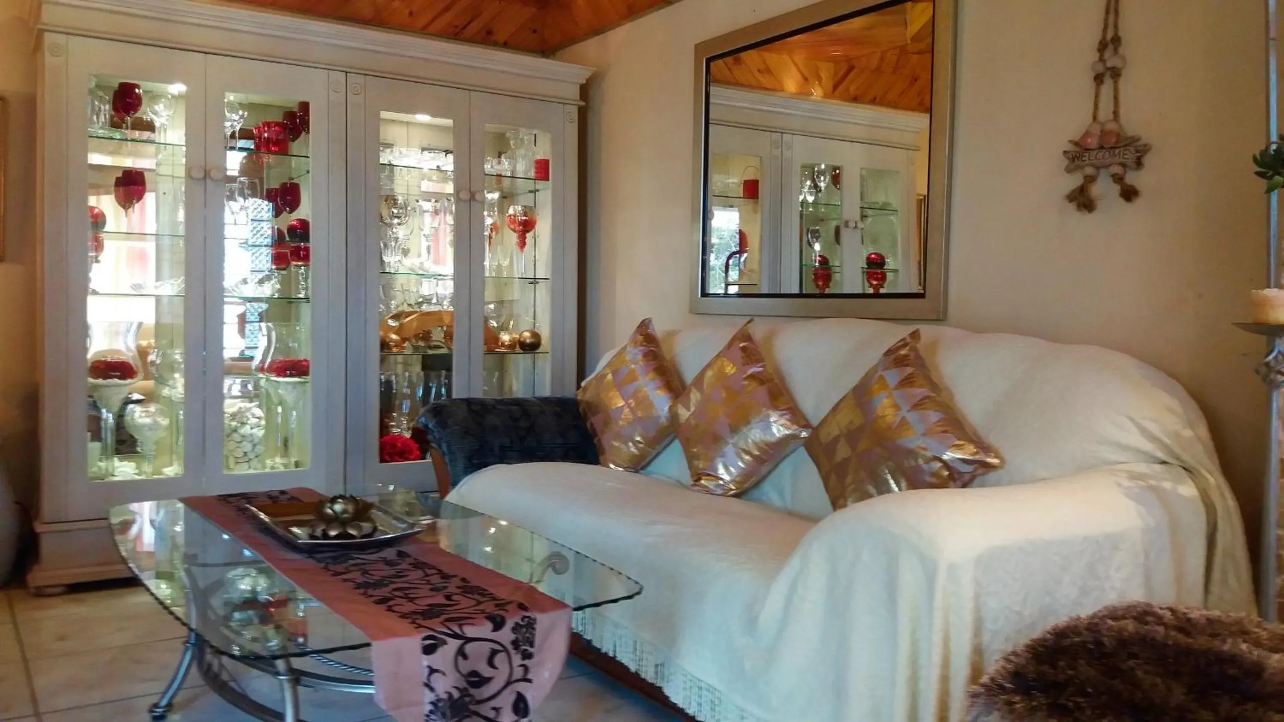 Living room in Reemaros Guest House