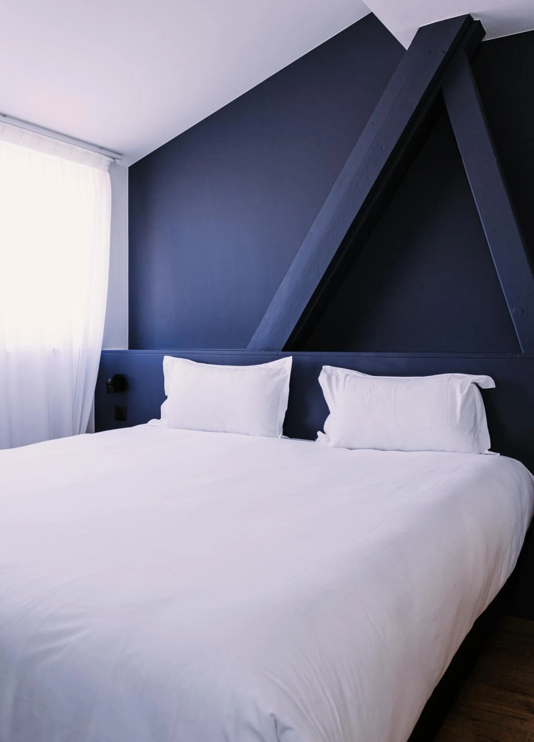 Bed in ClapClap Hôtel, Food & Bar