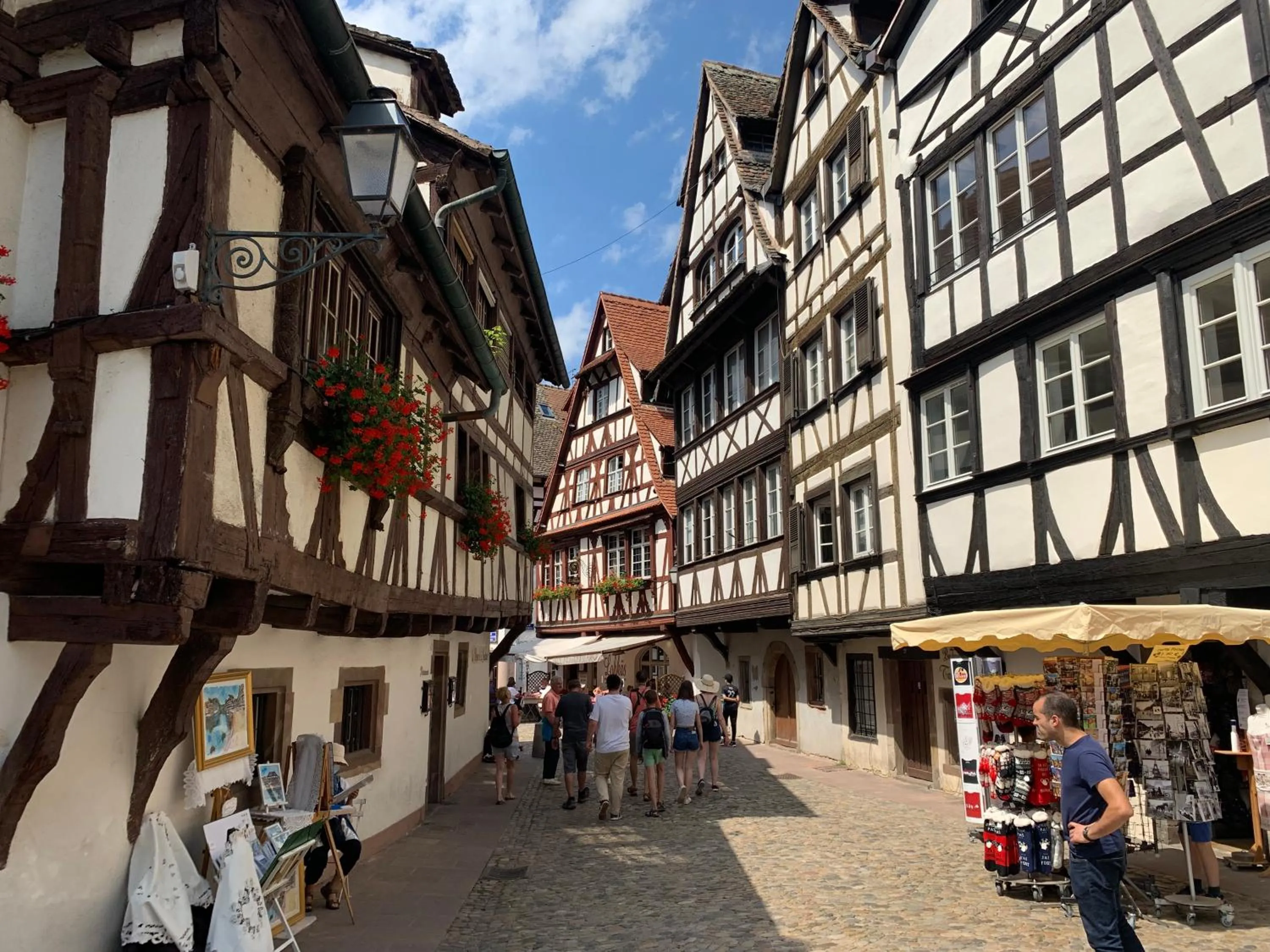 Neighbourhood in ClapClap Hôtel, Food & Bar