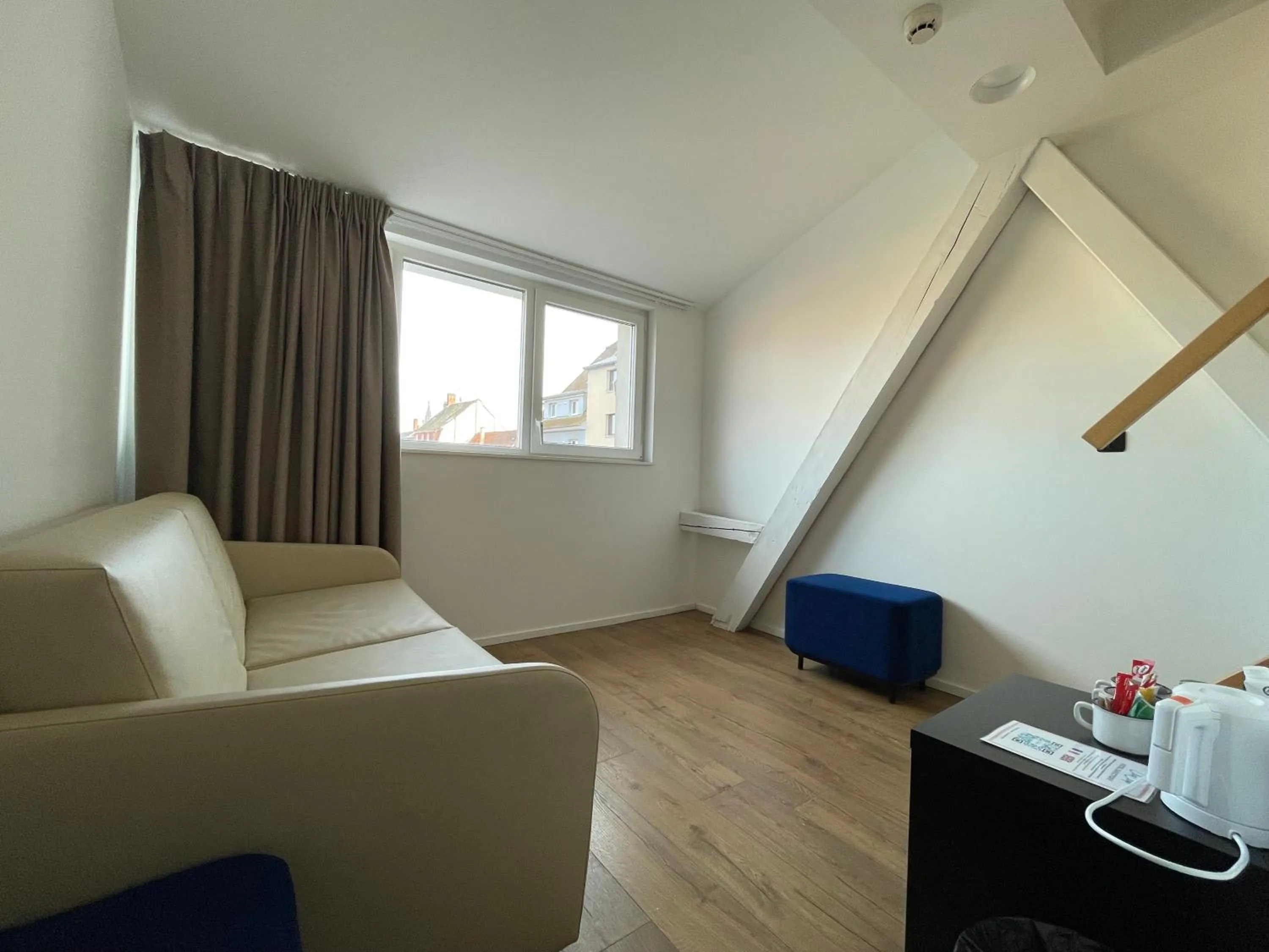 Bedroom in ClapClap Hôtel, Food & Bar