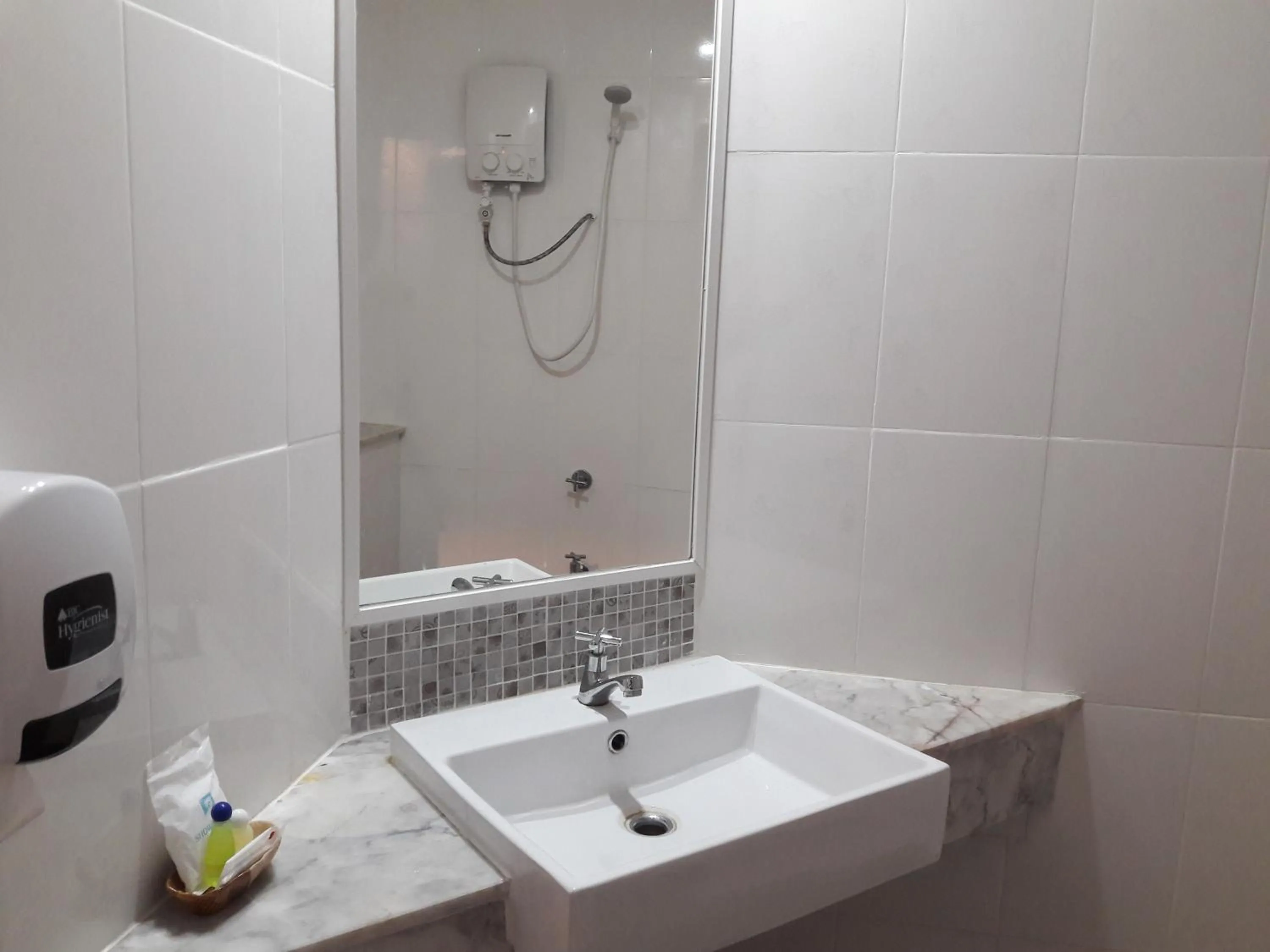 Shower in Like Residence