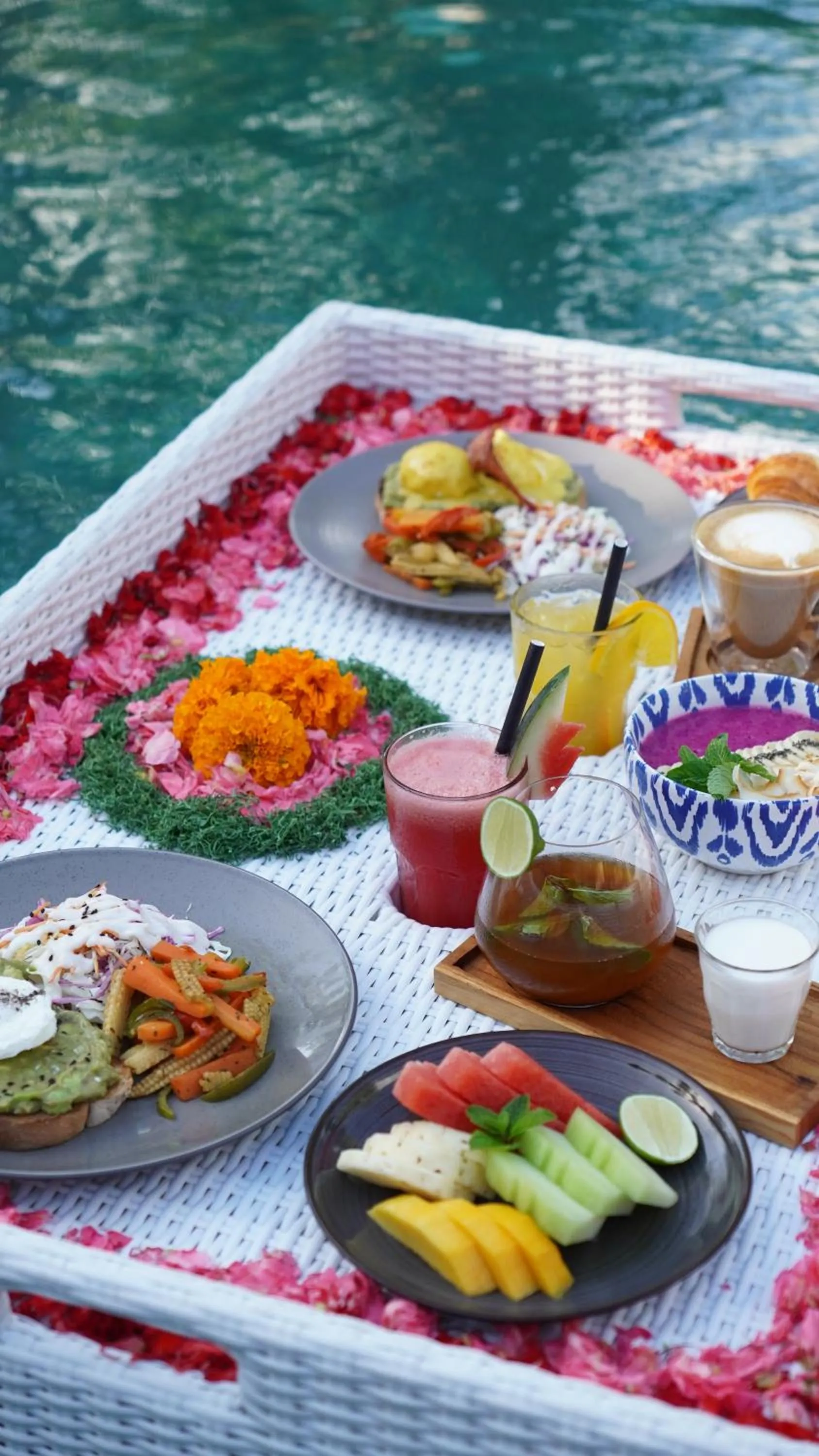 Food and drinks in Origin Uluwatu