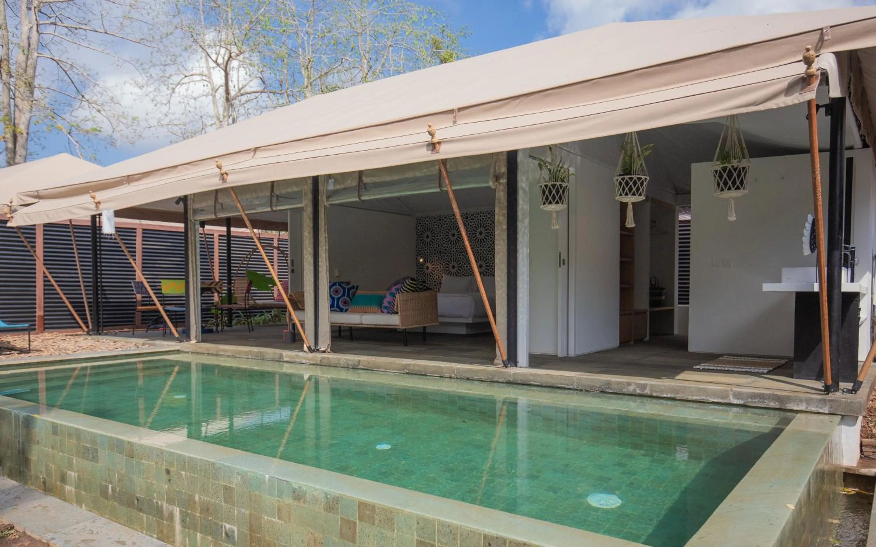 Photo of the whole room in Origin Uluwatu