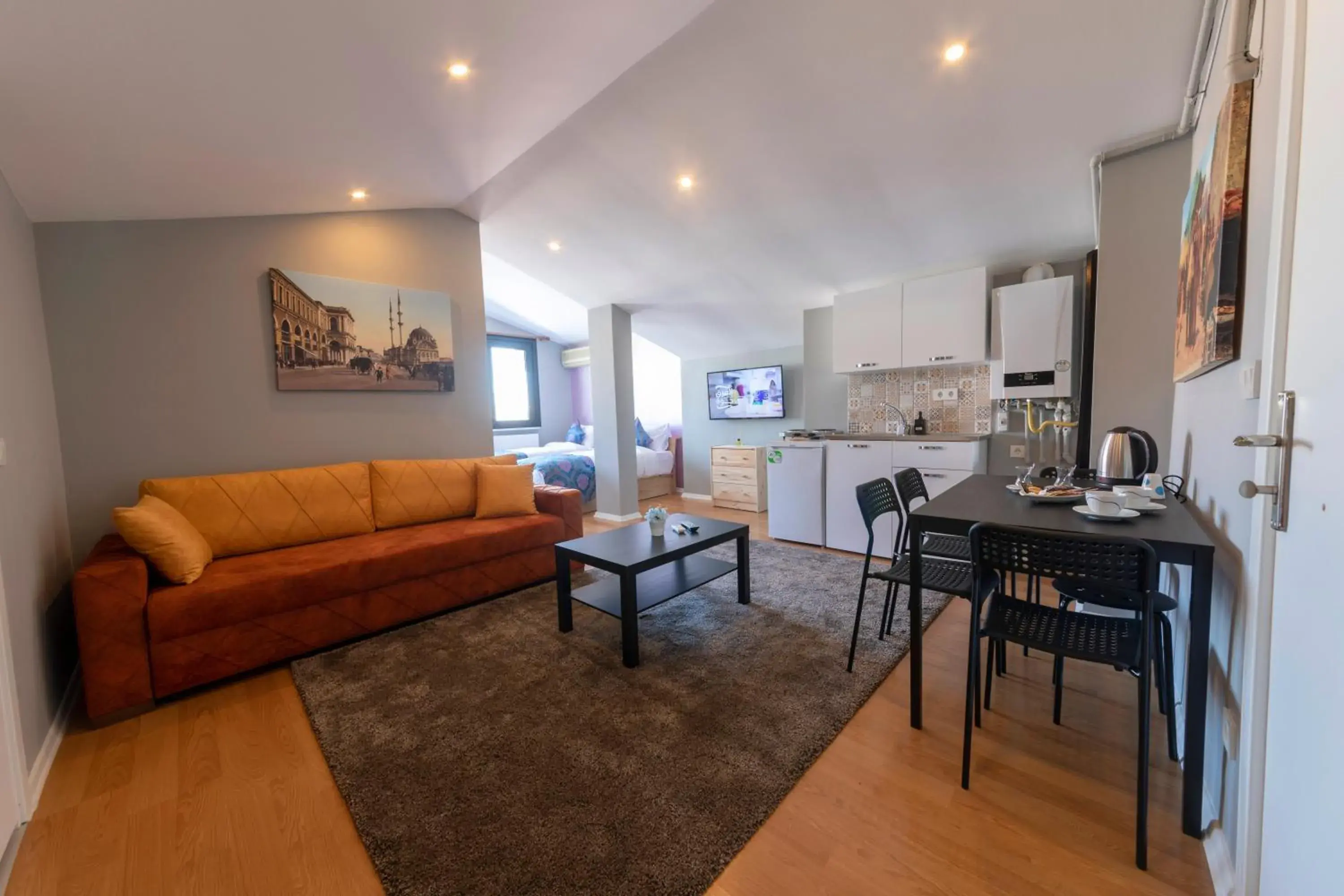 King Suite with Balcony in ROYAL TAKSIM SUITES King Suite with Balcony in ROYAL TAKSIM SUITES