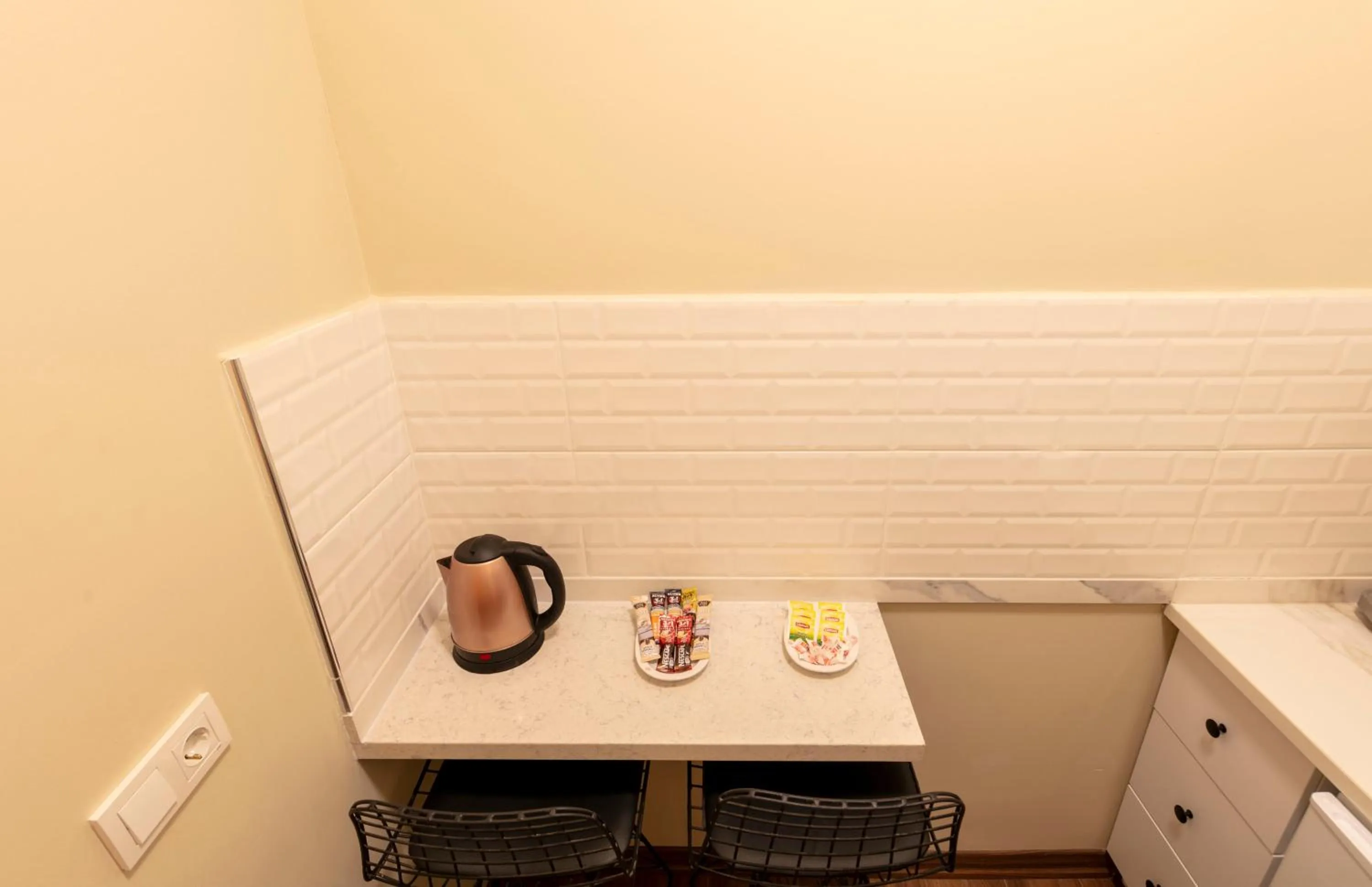 Coffee/tea facilities in ROYAL TAKSIM SUITES