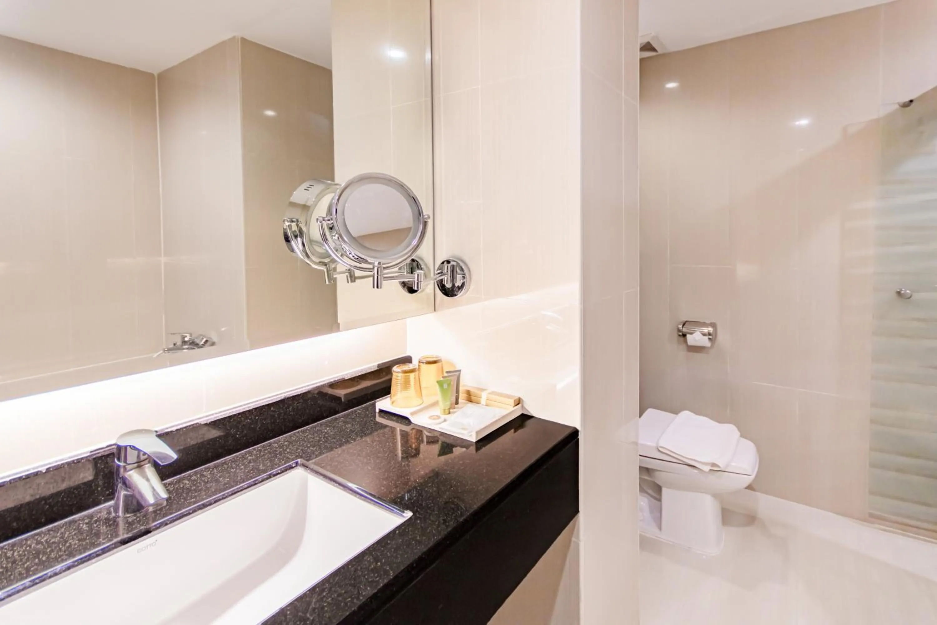 Toilet in Lacol Khao Yai - A Chatrium Collection