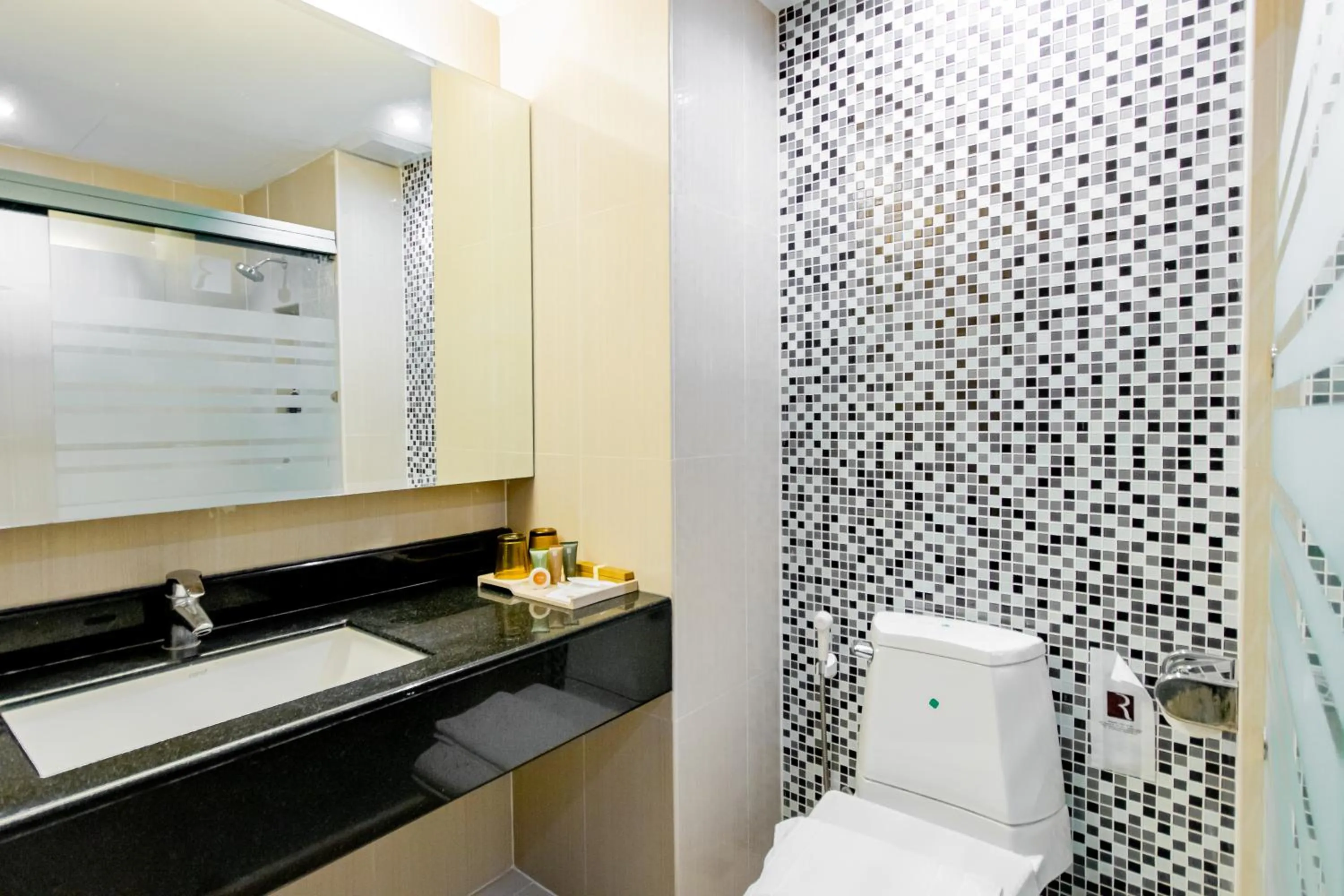 Toilet in Lacol Khao Yai - A Chatrium Collection