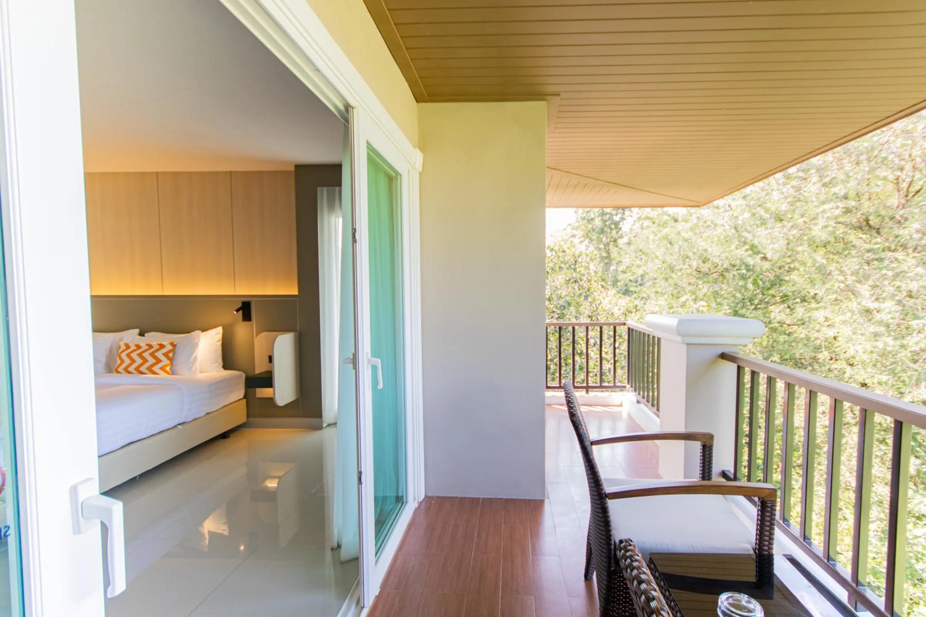 Balcony/Terrace, Bed in Lacol Khao Yai - A Chatrium Collection