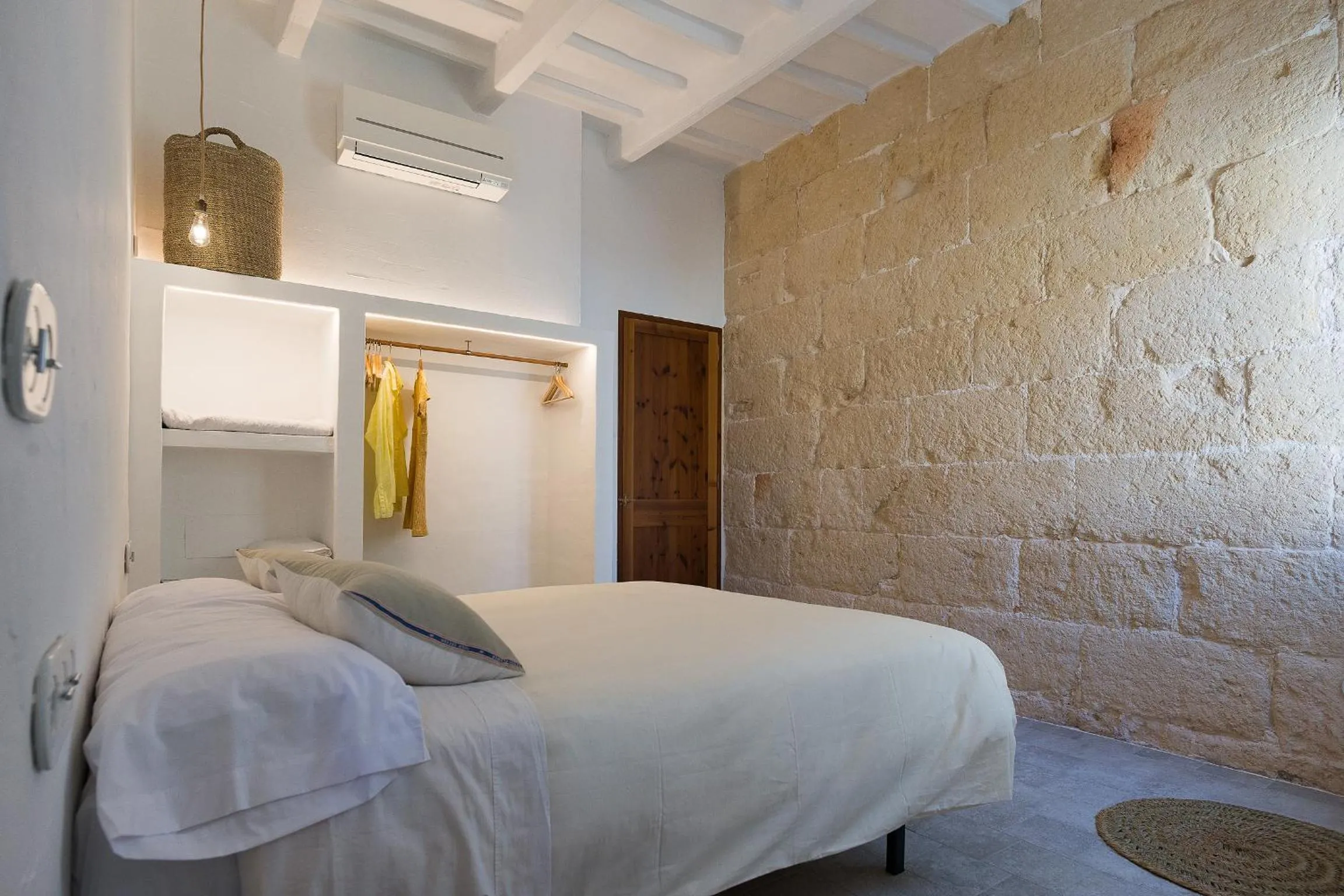 Bed in roques