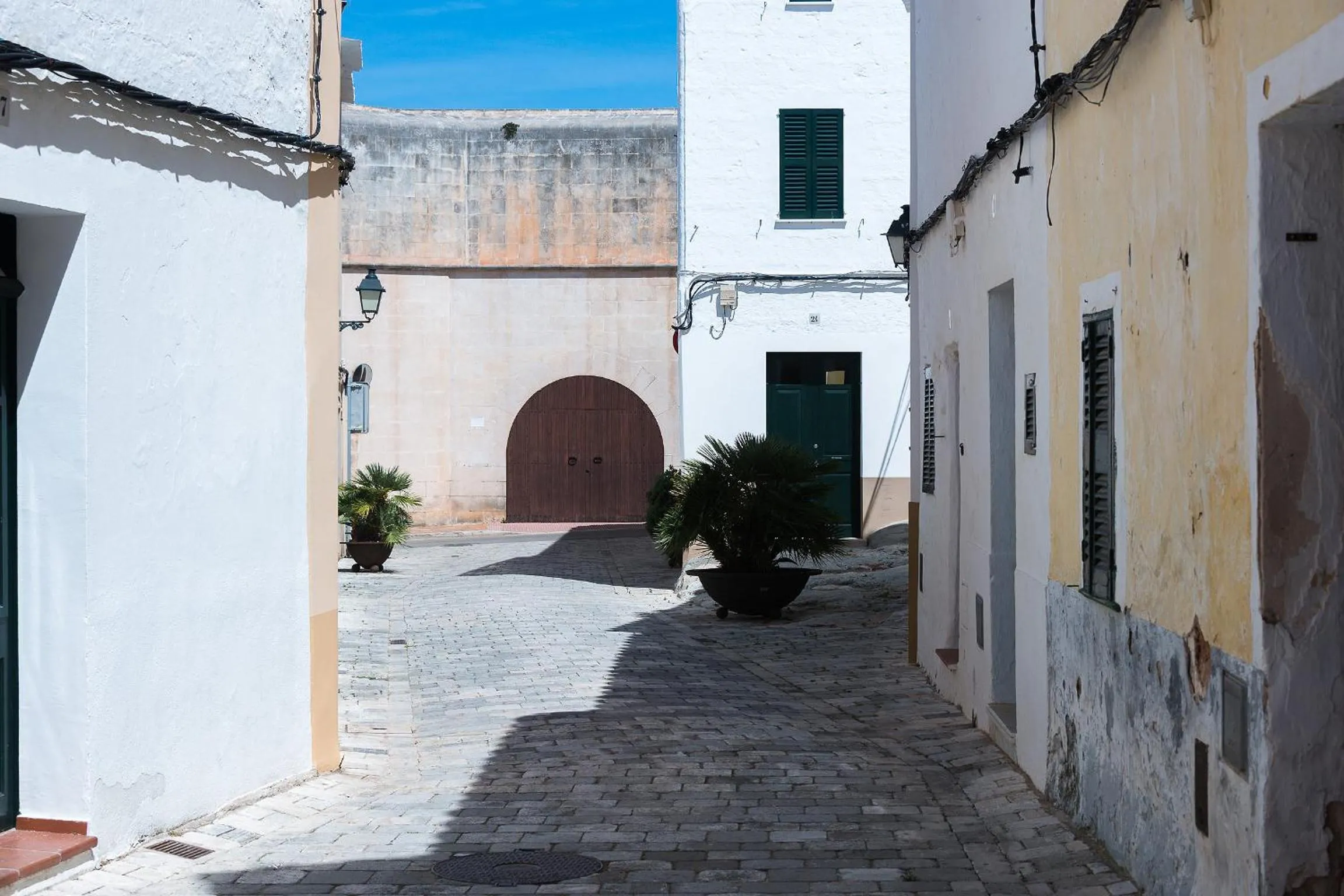 Property building in roques