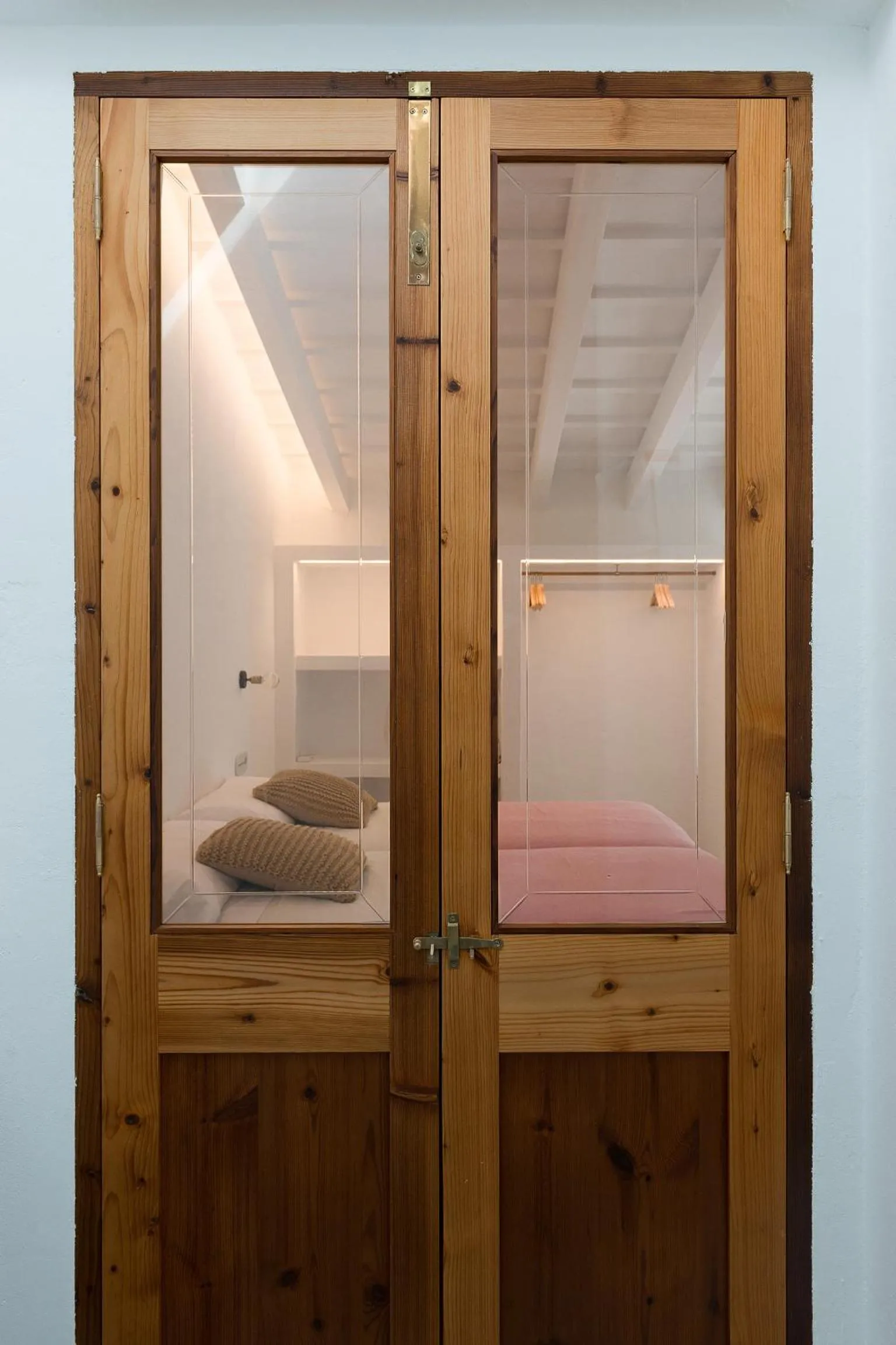 Bed in roques