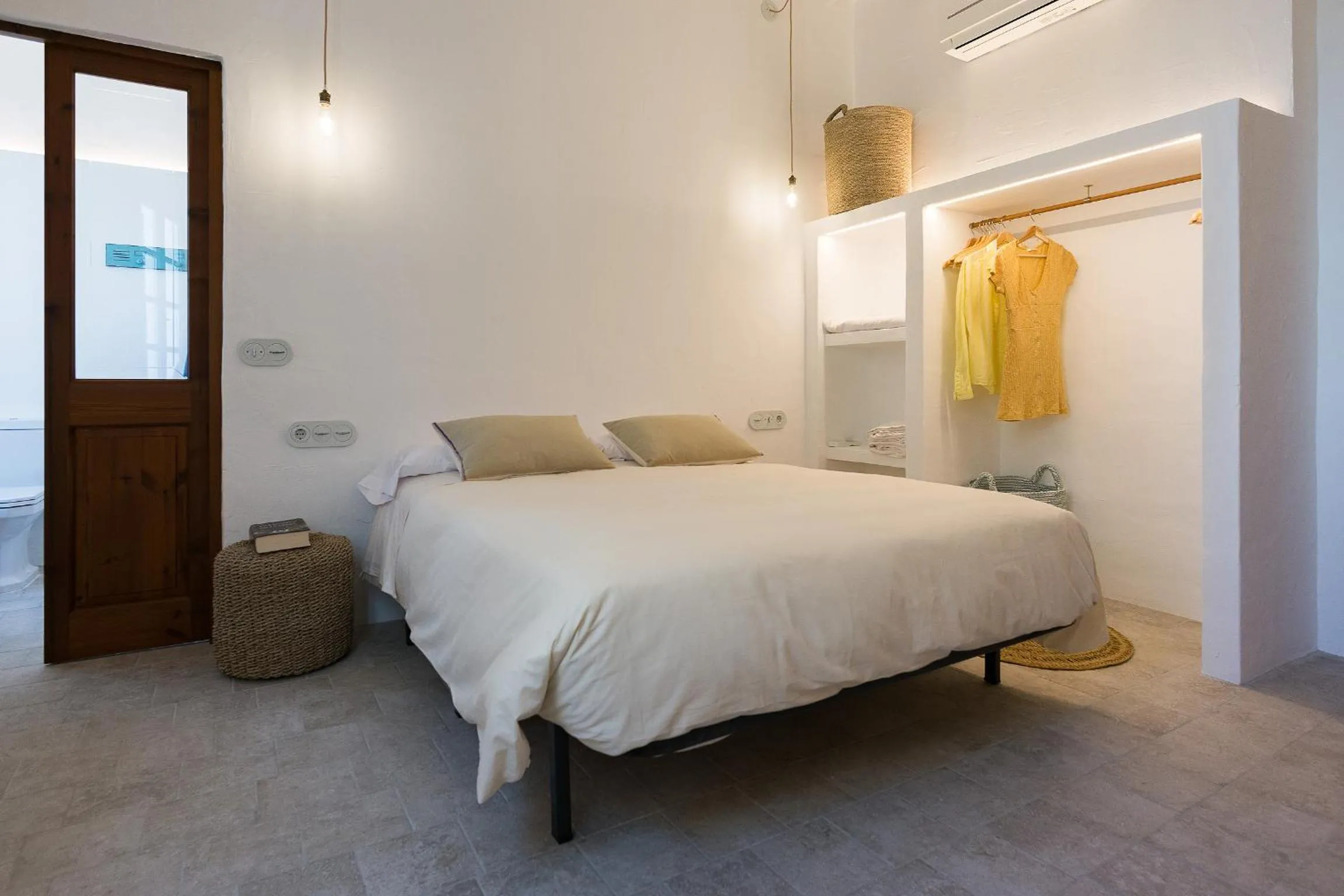 Bed in roques