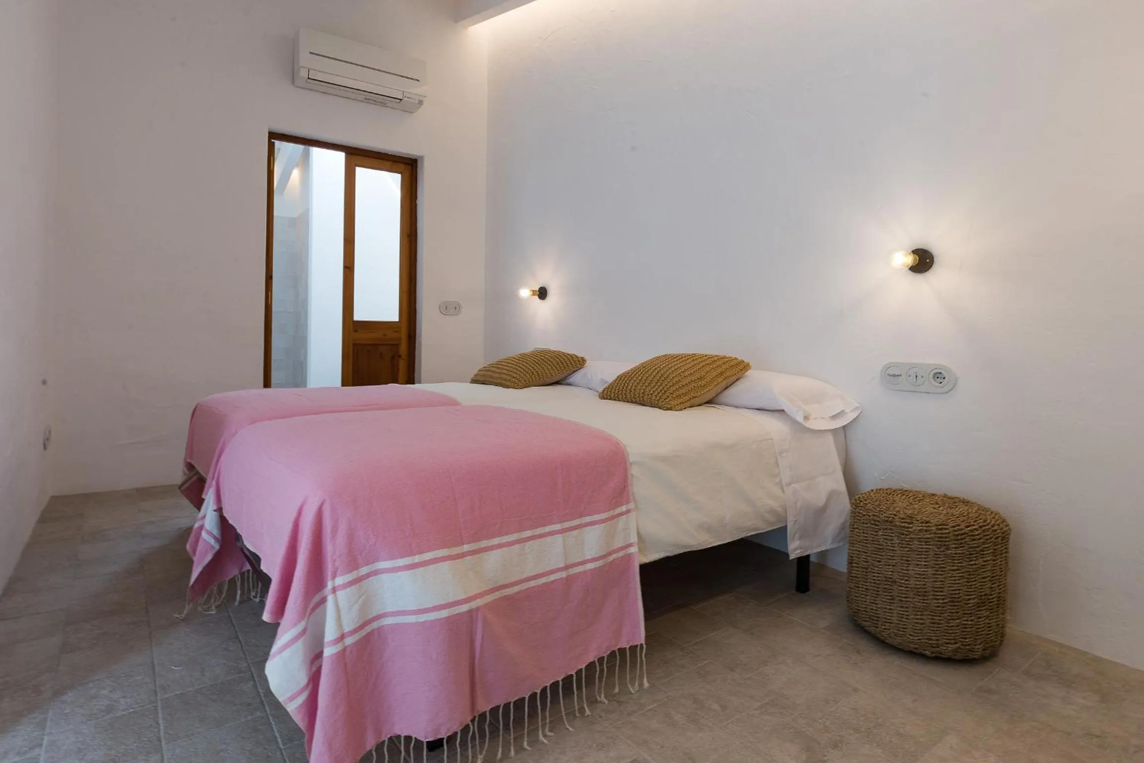 Bed in roques
